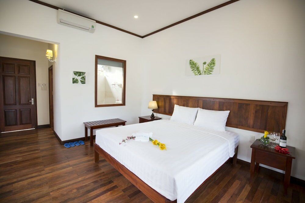 Deluxe Double Room, Pool View