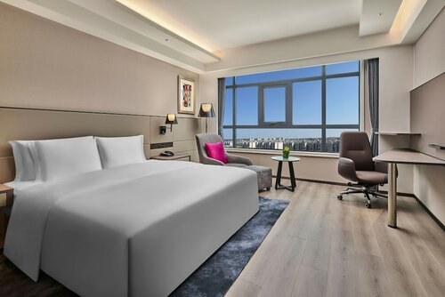 Premium Room, 1 King Bed (High Floor, Lounge Access) в Crowne Plaza Beijing International Airport
