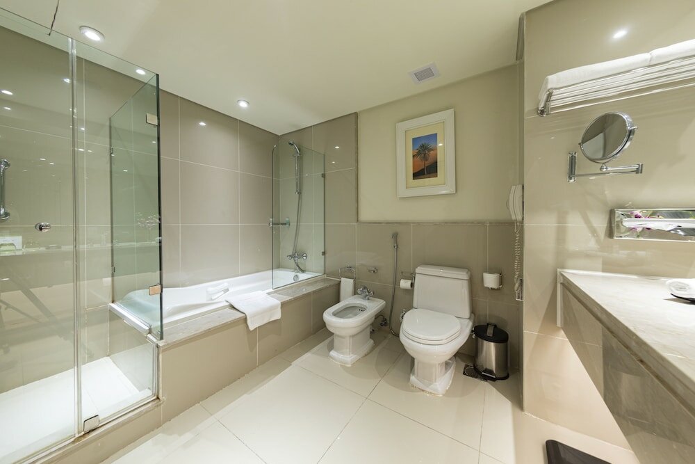 Room, 1 King Bed (Sea Front)