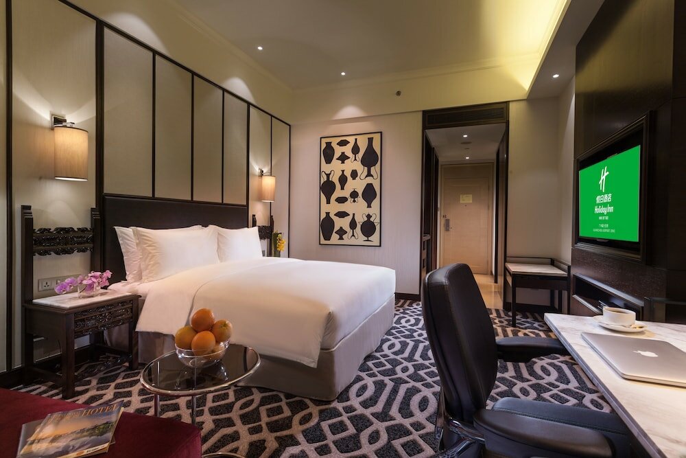 Standard Room, 1 King Bed (High Floor)