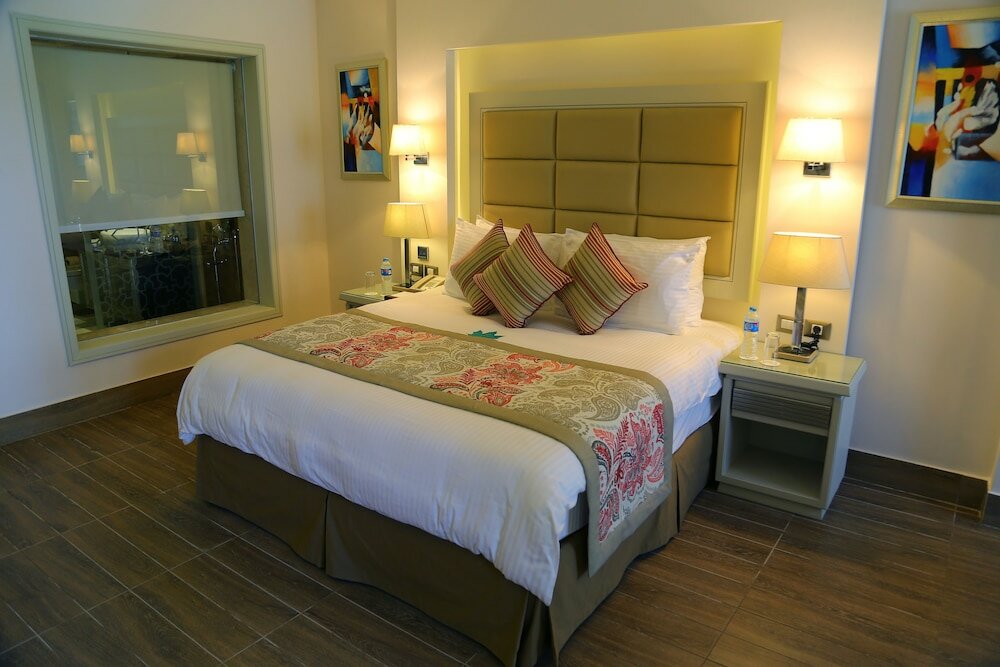 Premium Room, 1 King Bed
