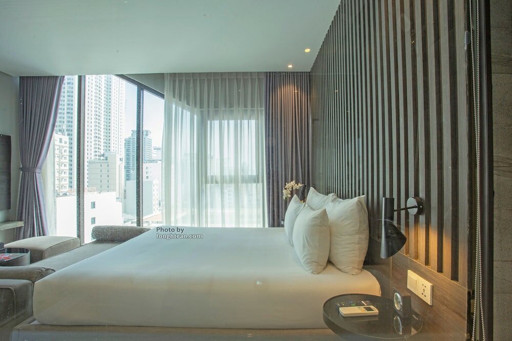 Junior Suite Double With City View