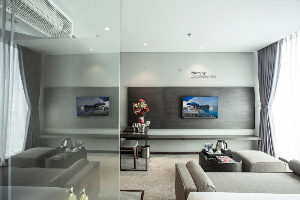 Junior Suite Double With City View