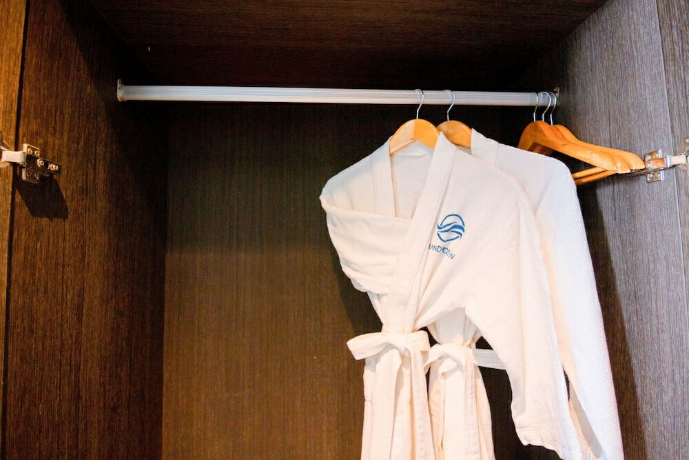 Junior Suite Double With City View