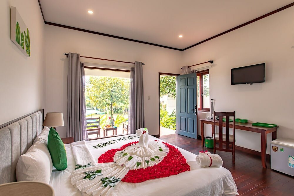 Premium Room, Pool View