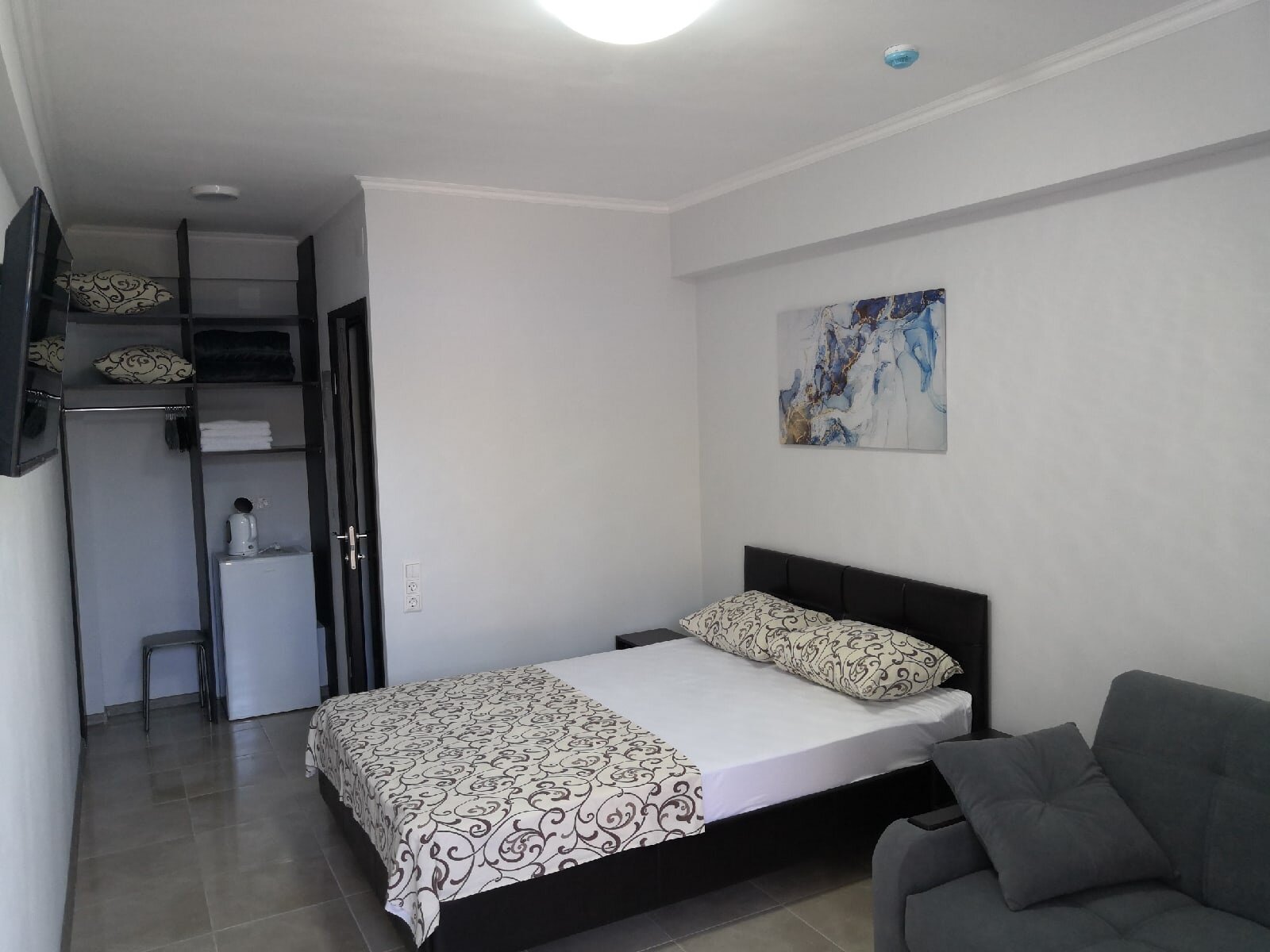 Cемейный номер с собственной ванной комнатой