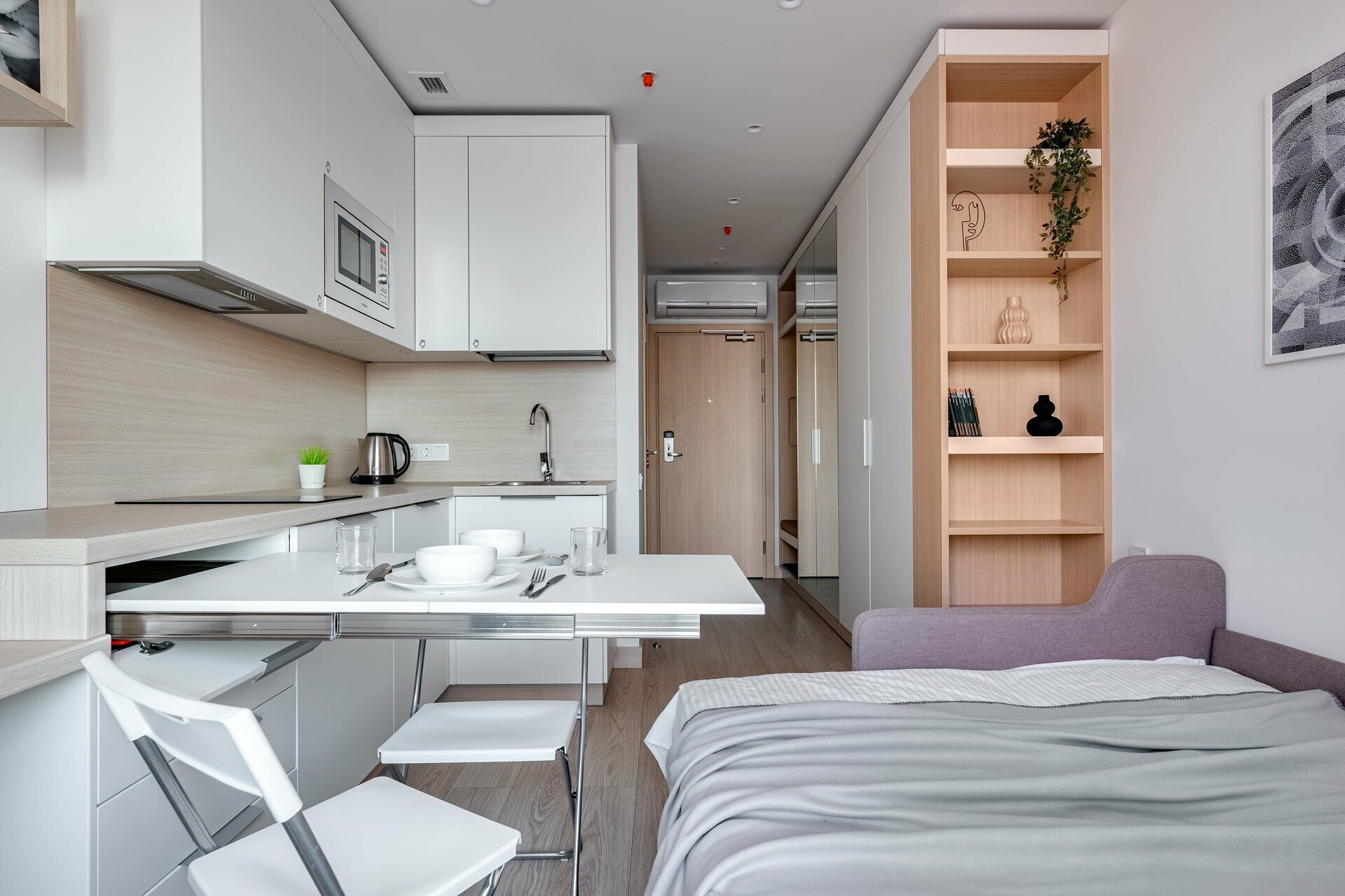 Mint's Apartment с двухместным диваном