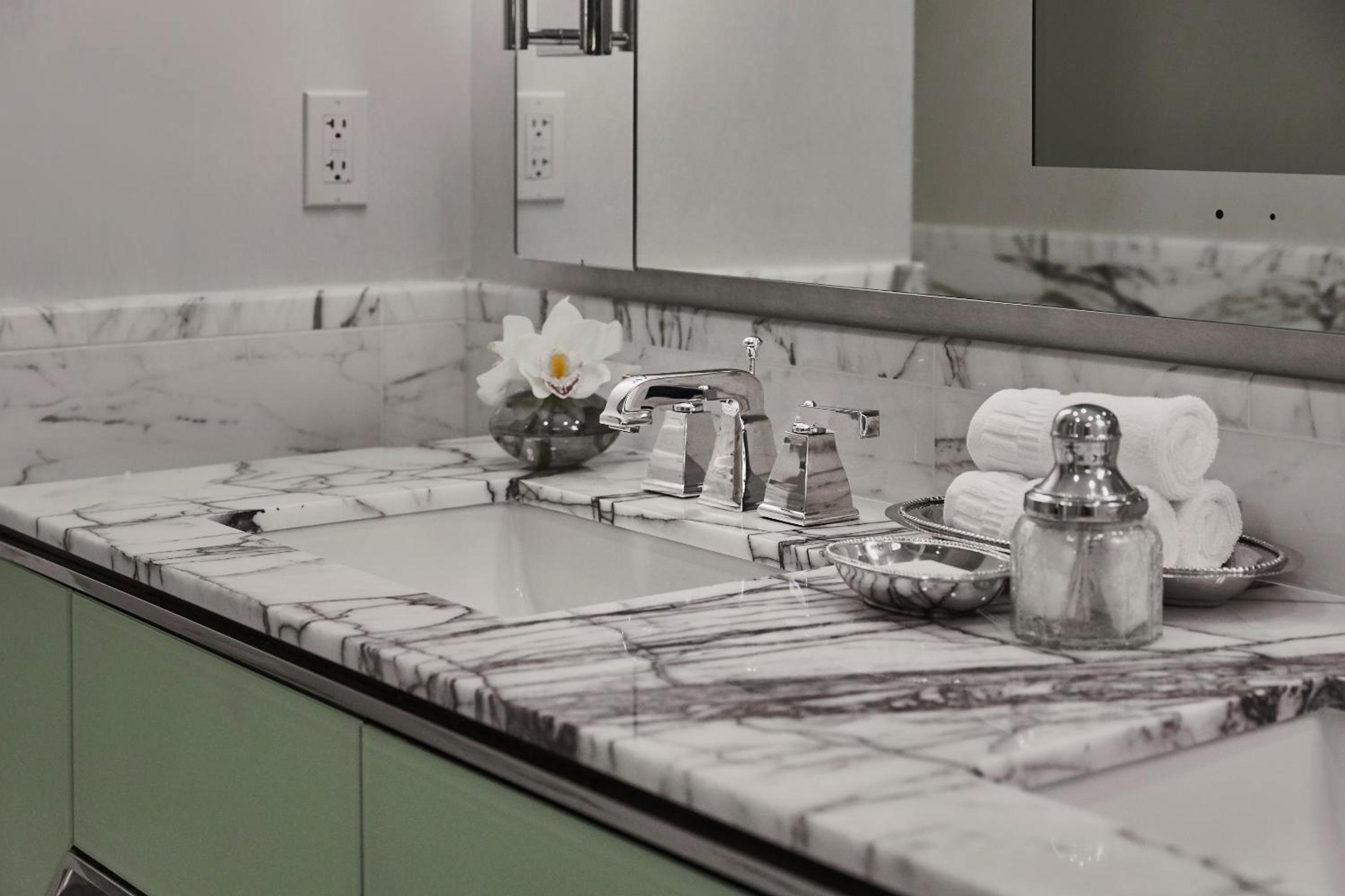 Park Avenue Terrace Suite 