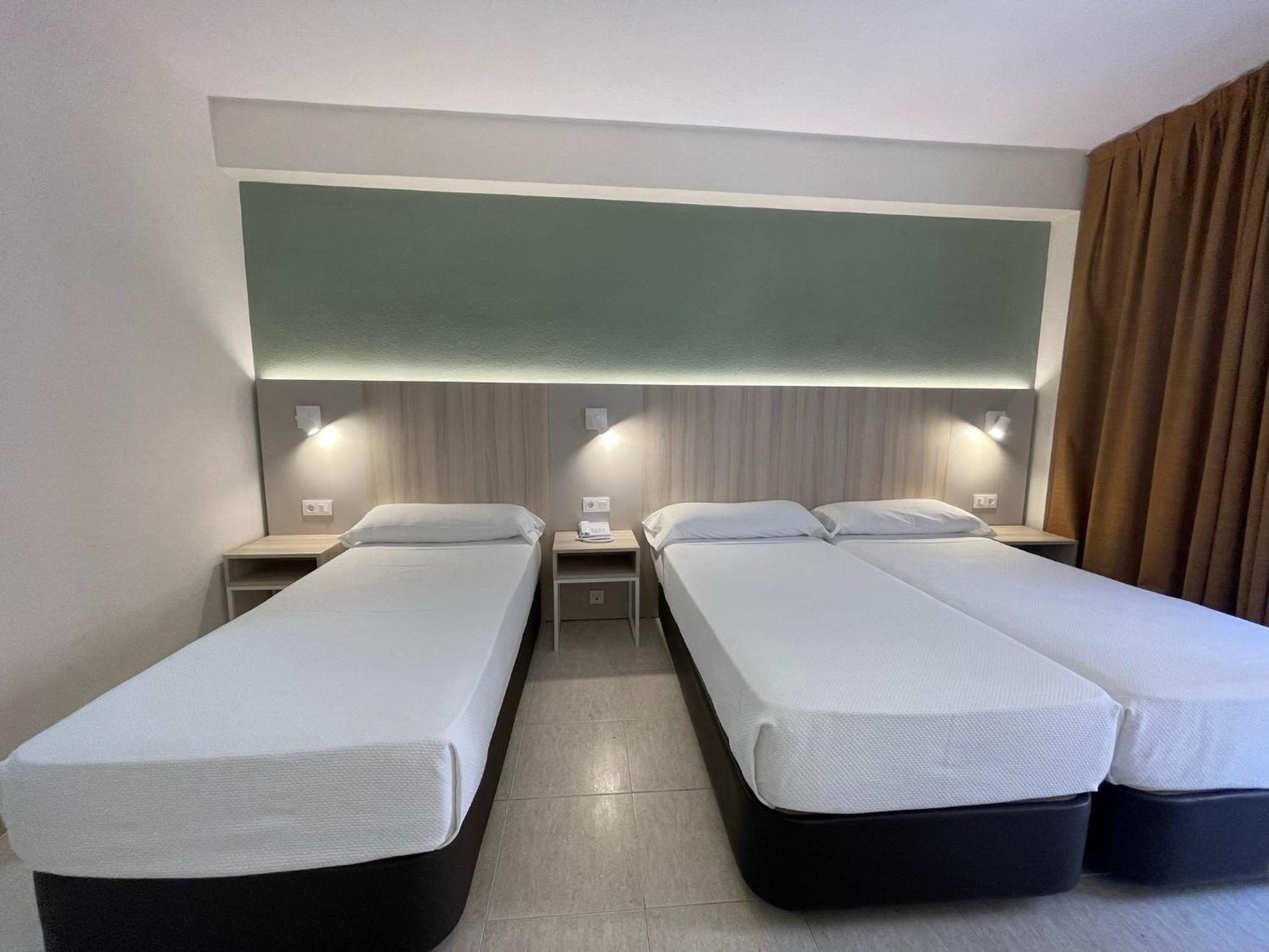 Double Room with Extra Bed (3 Adults)