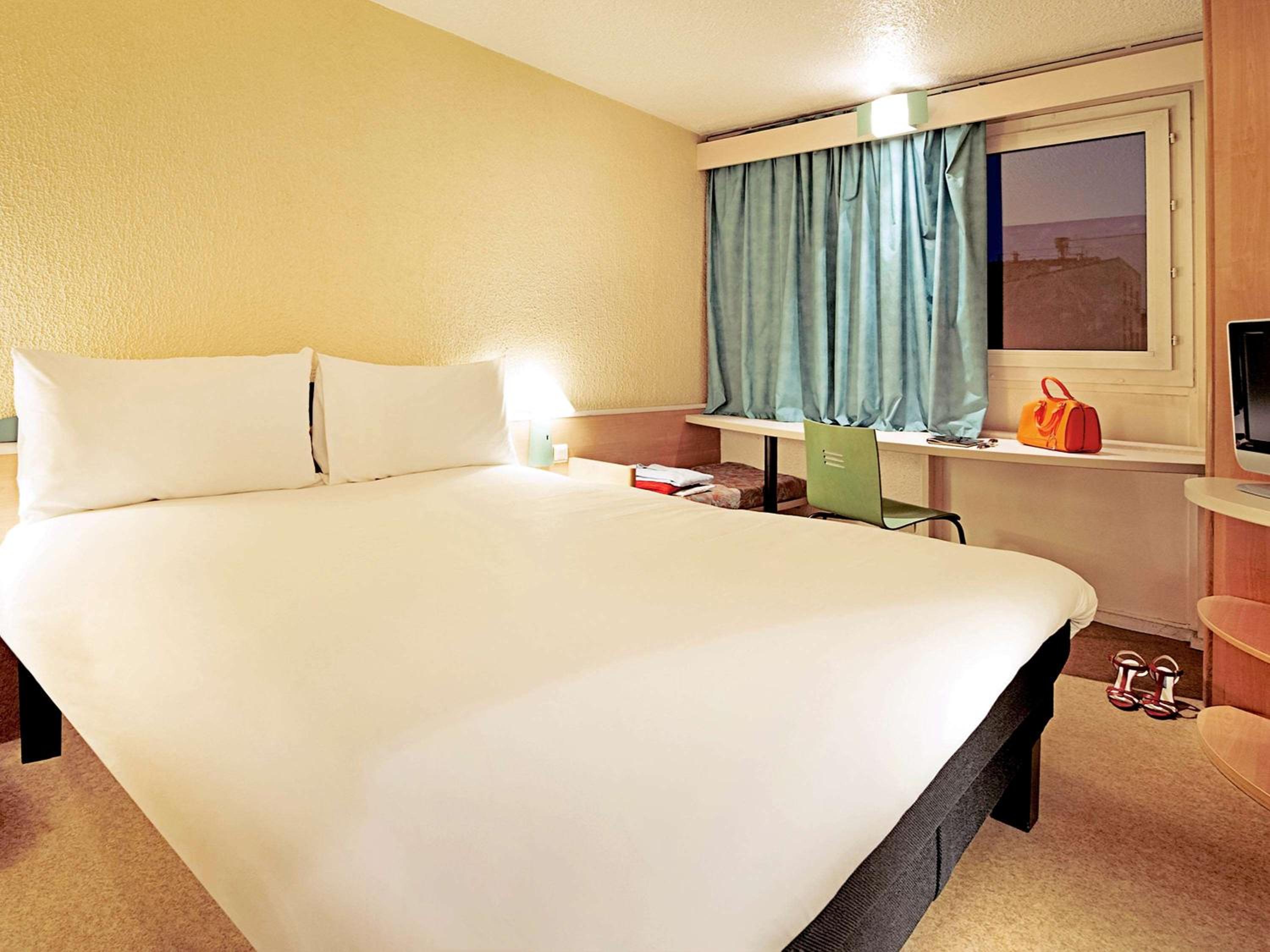 Standard King Room