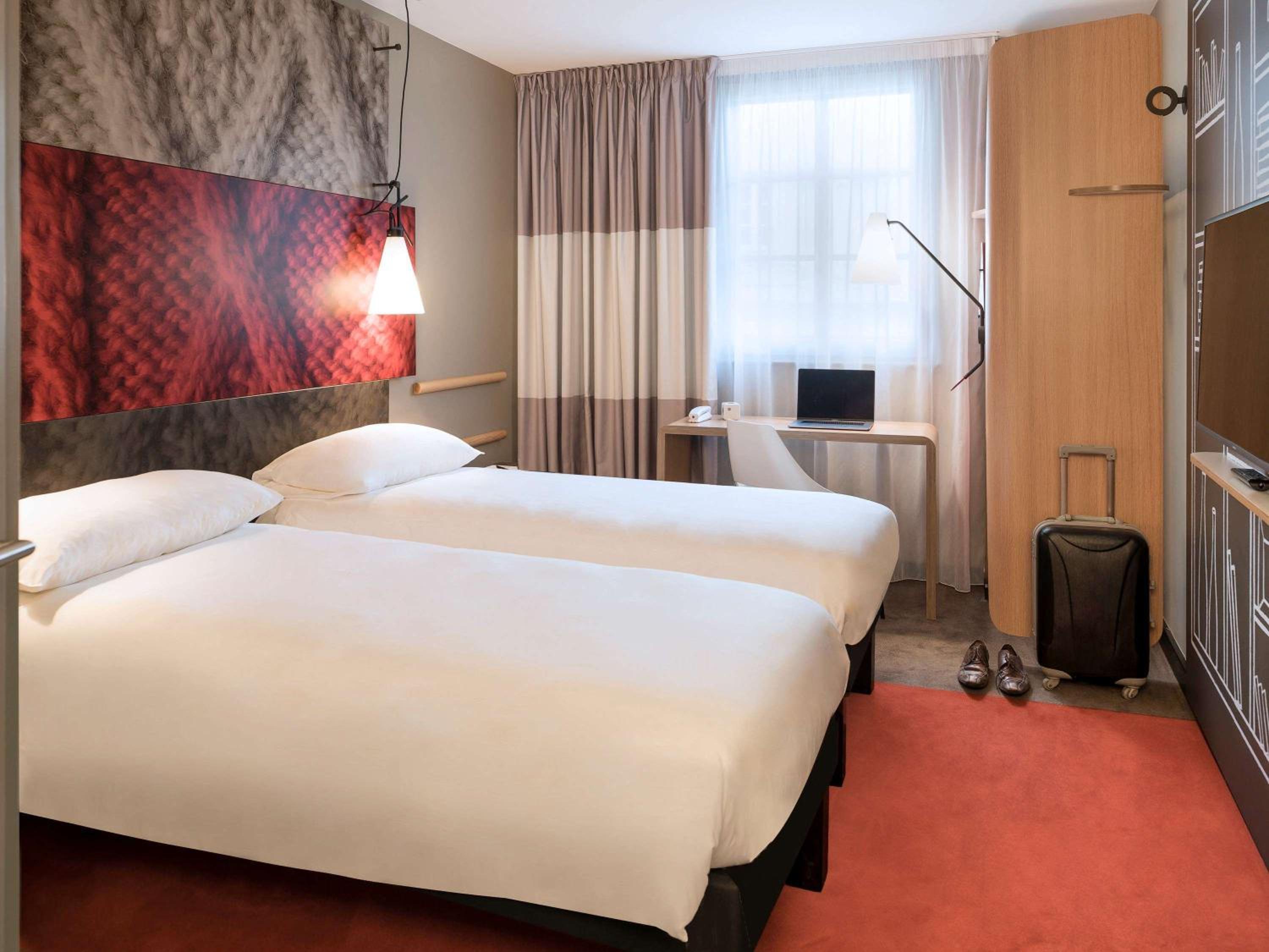 Standard Twin Room