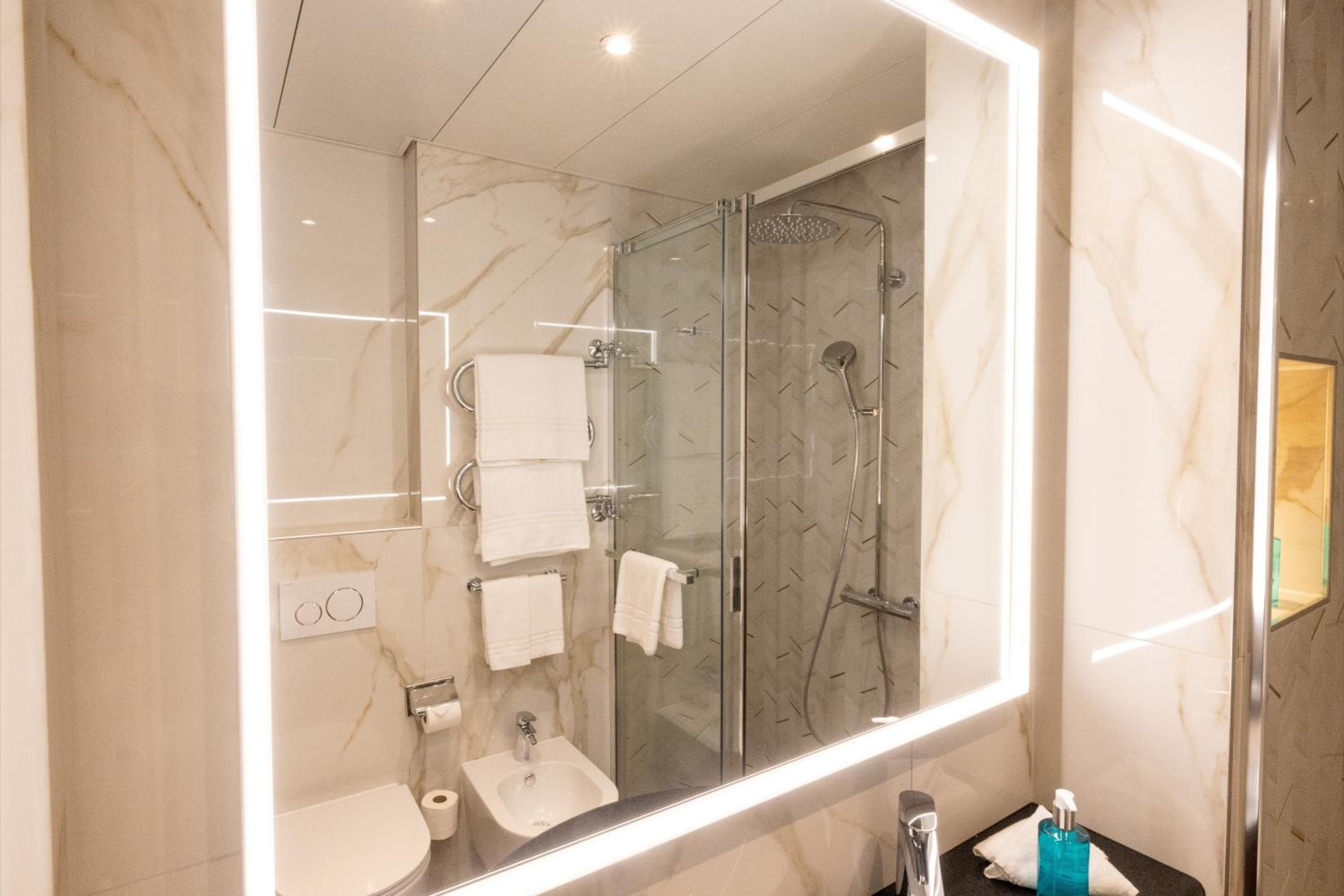 Classic Double Room with Courtyard View