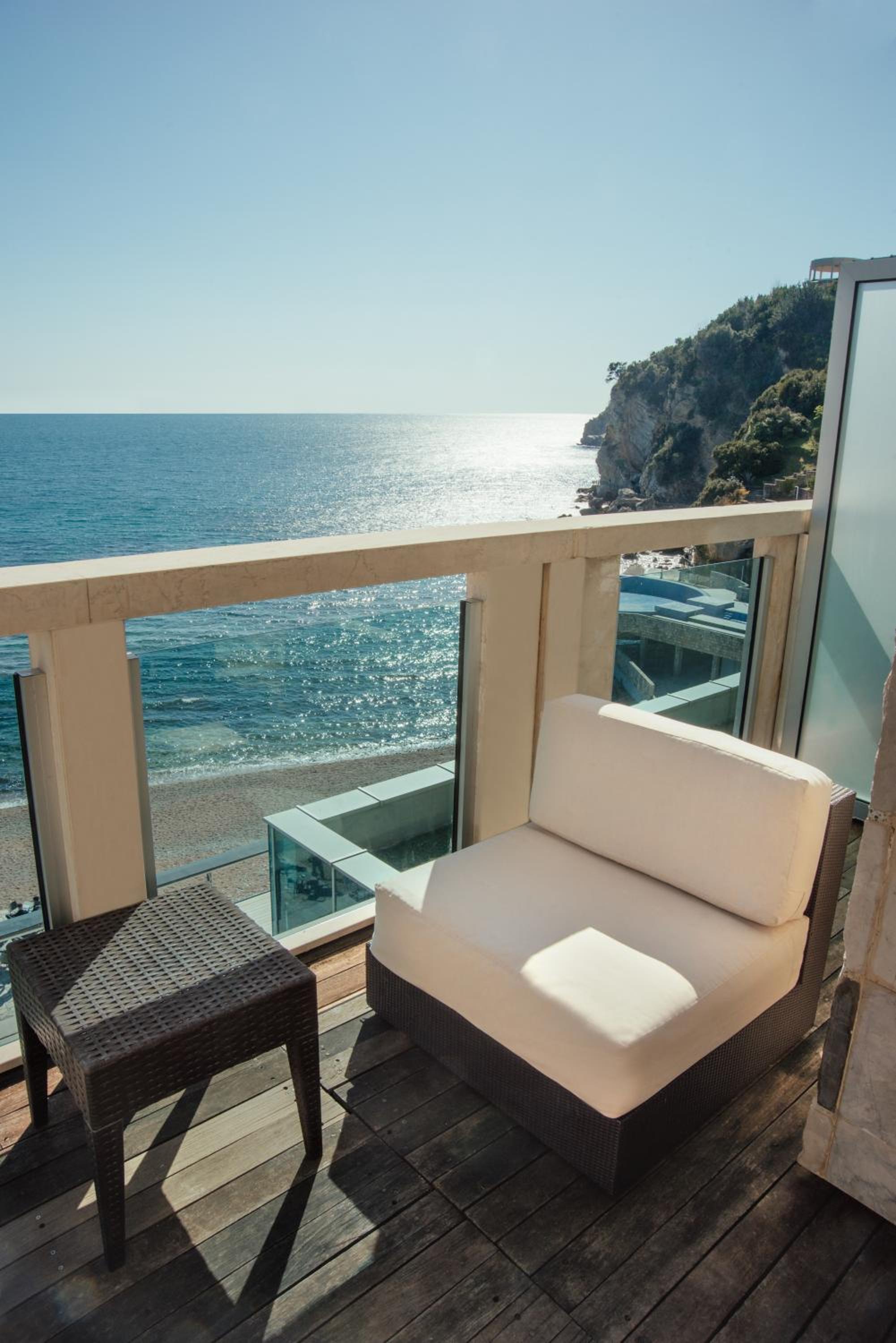 Luxury Suite with Sea View