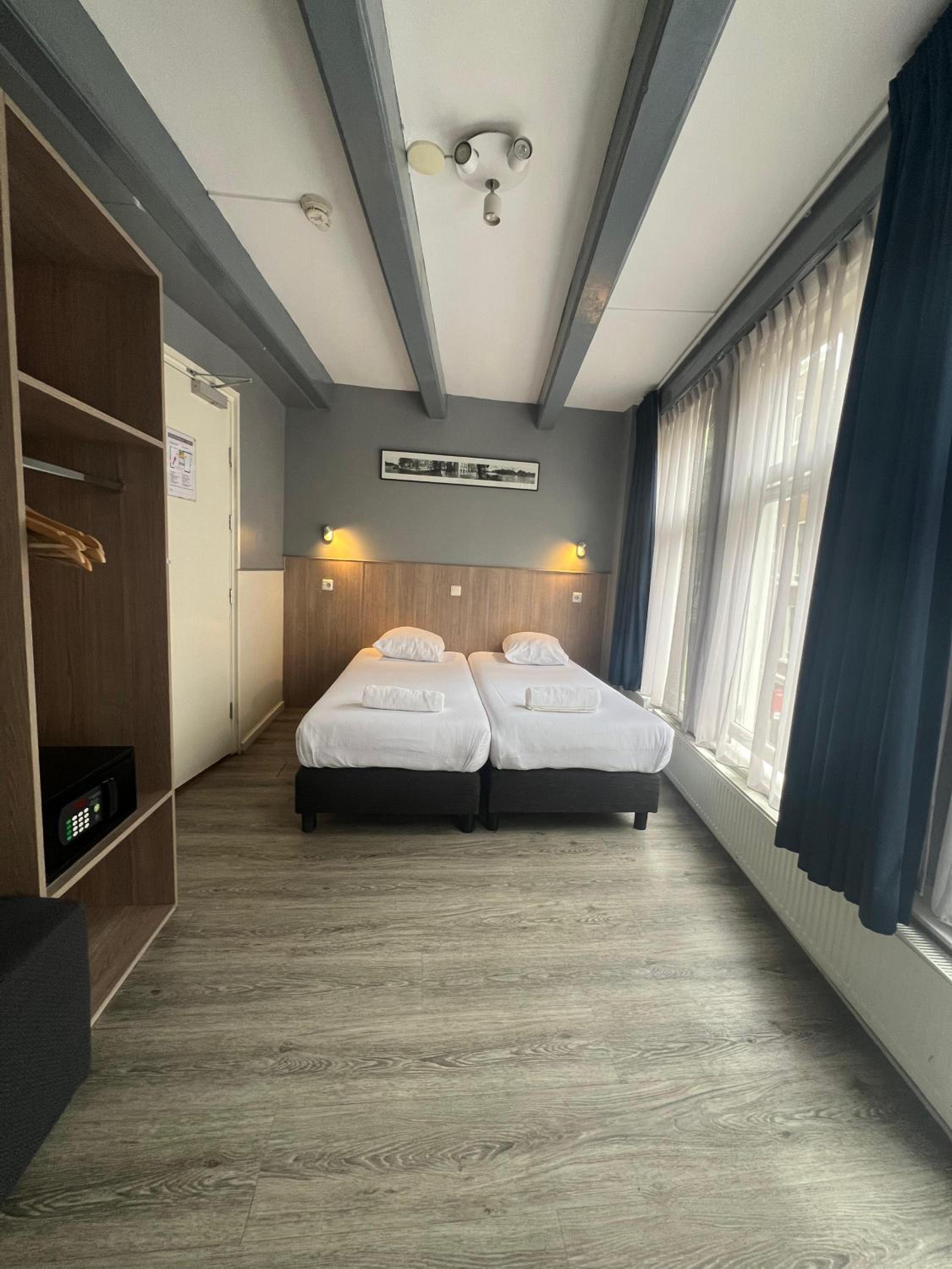 Double or Twin Room with Private Bathroom