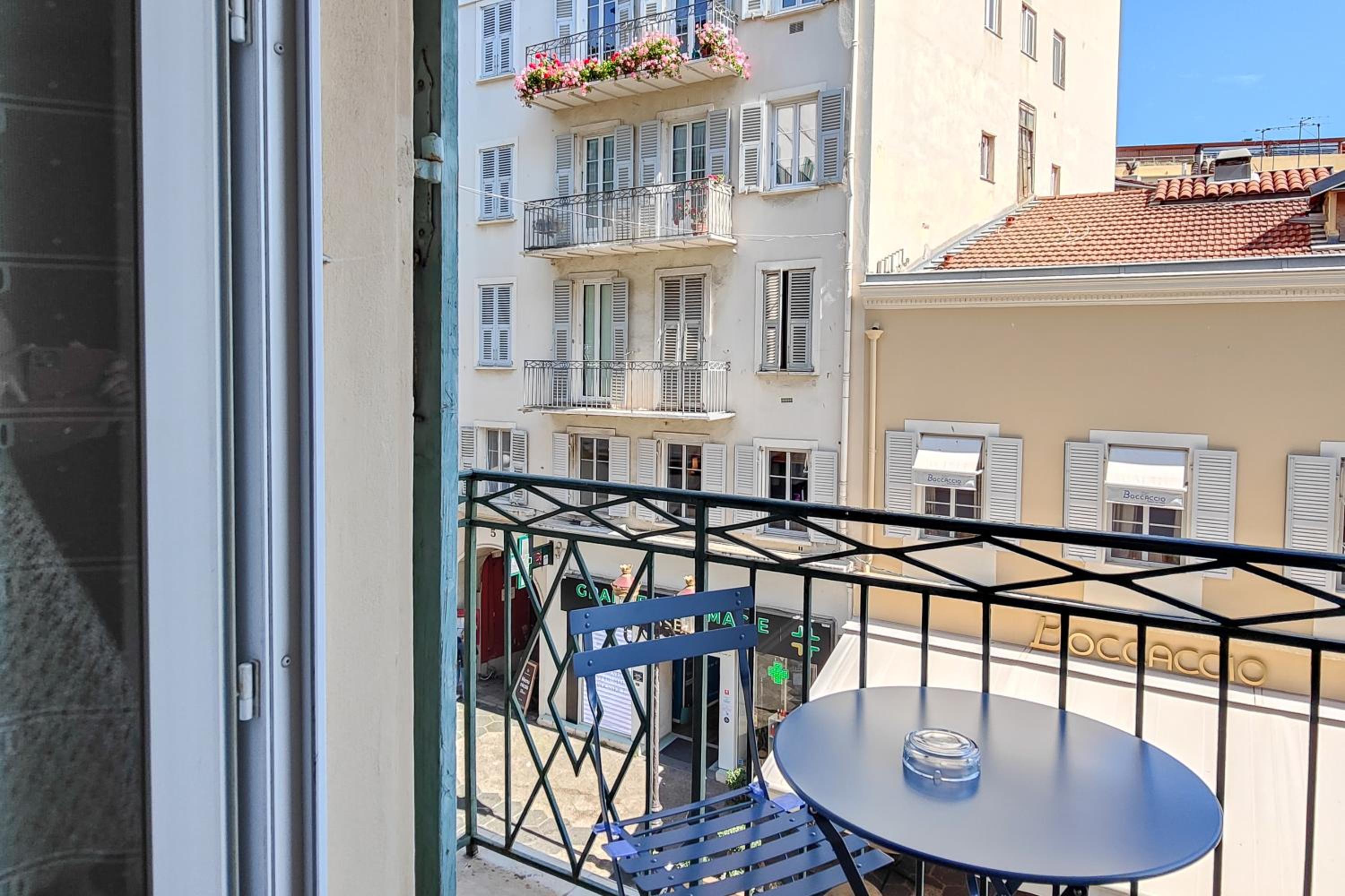 Junior Suite with Balcony