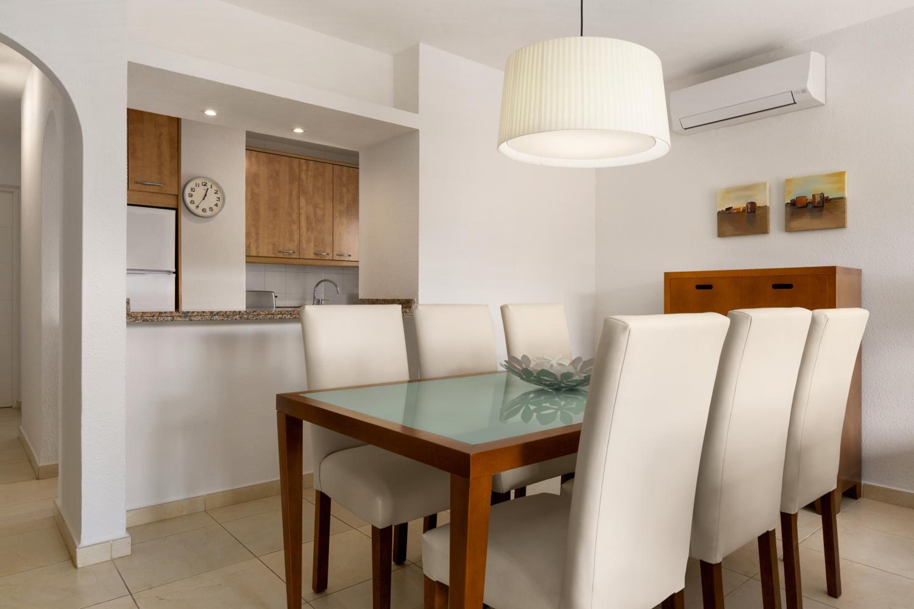 2 Bedroom Apartment, Terrace