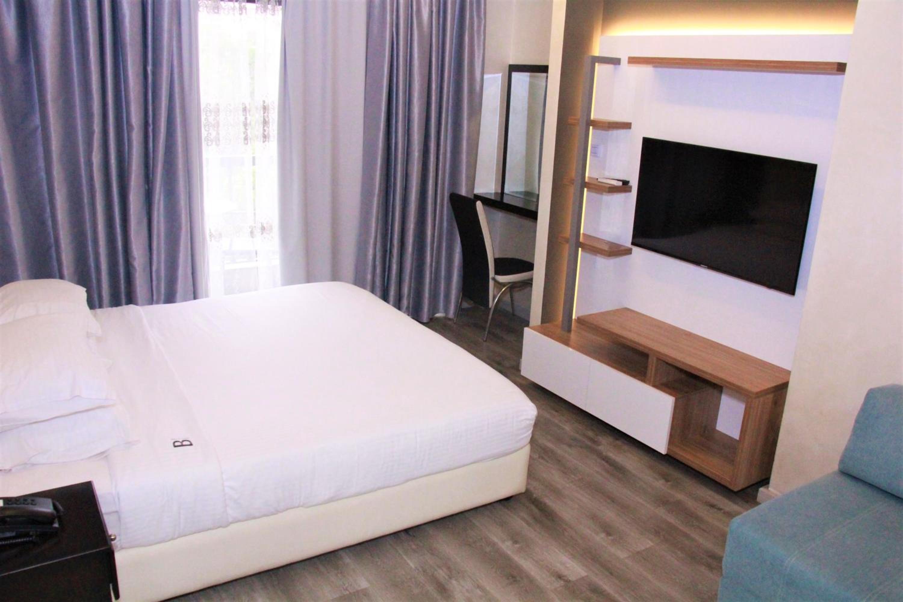Executive Suite with 2 Balconies