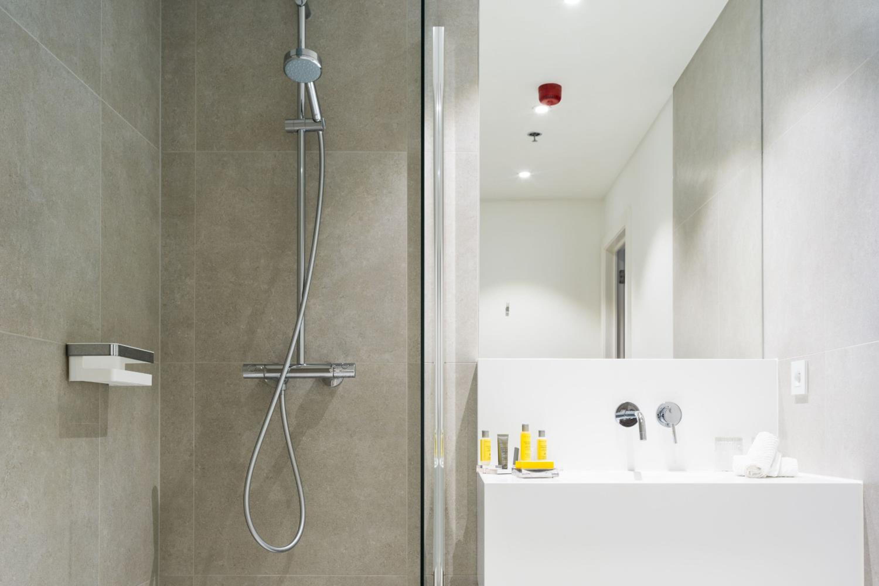 1 Bedroom Suite, 2 Twin/Single Bed(s), Sofa bed