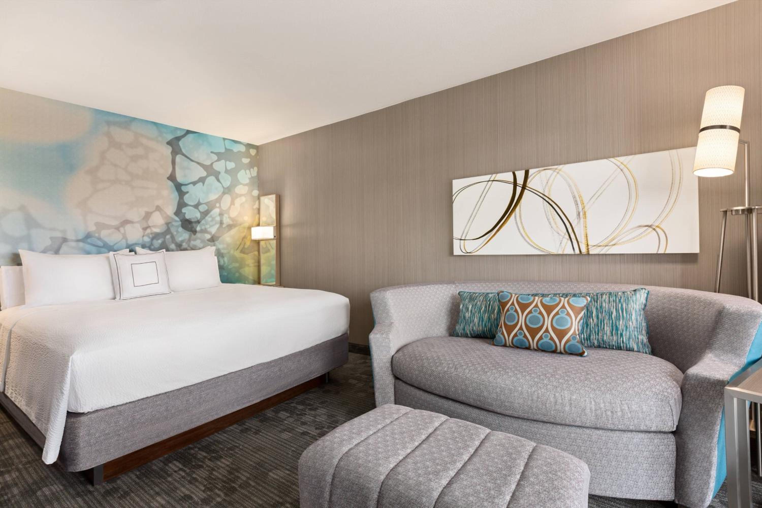 King Room with Sofa Bed
