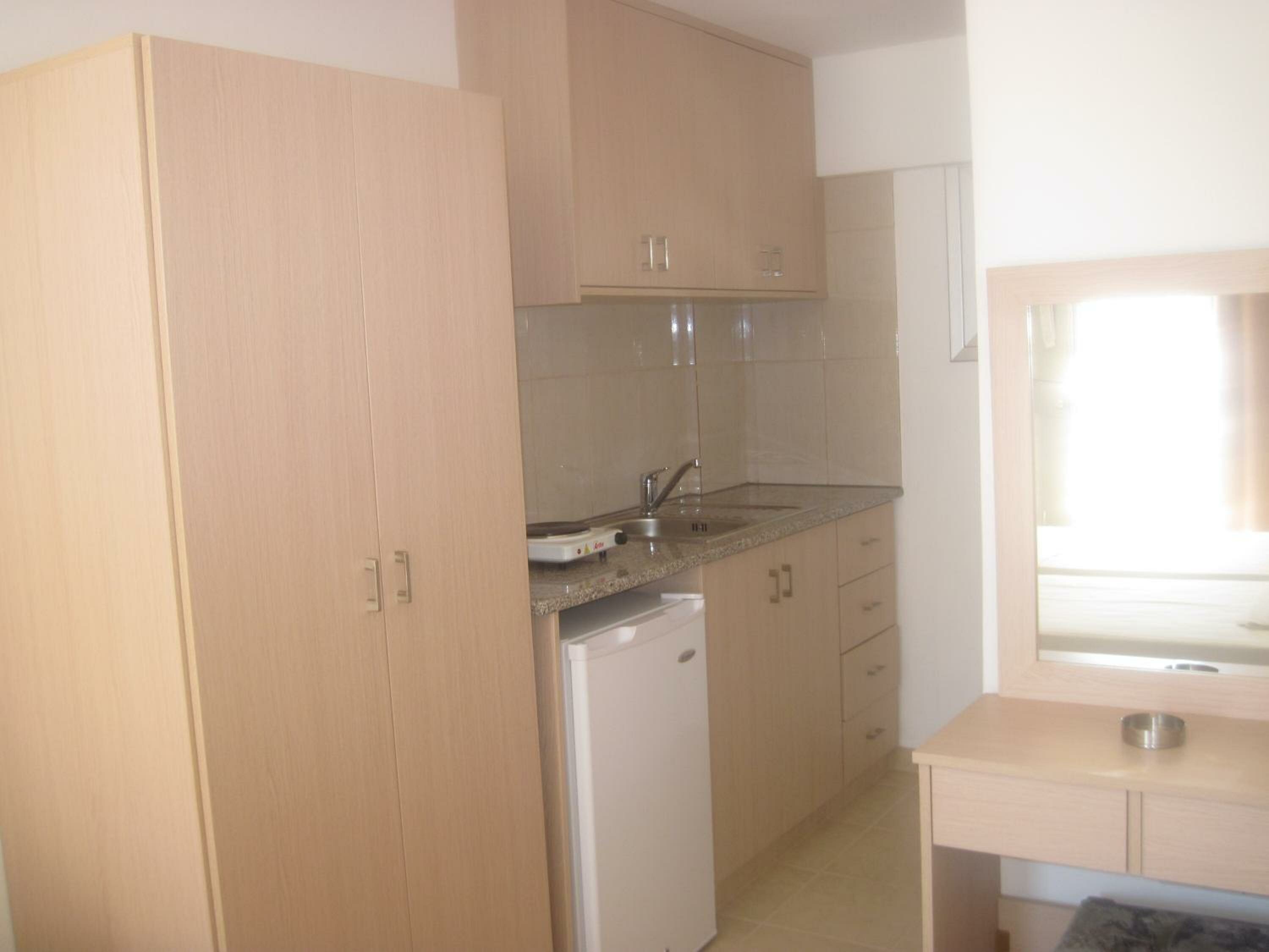 Studio with Pool View - Ground Floor
