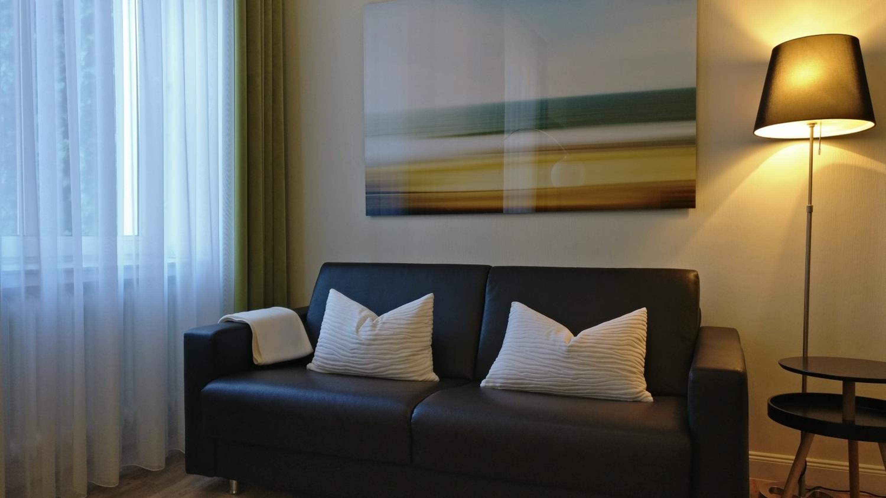 Deluxe Studio Apartment