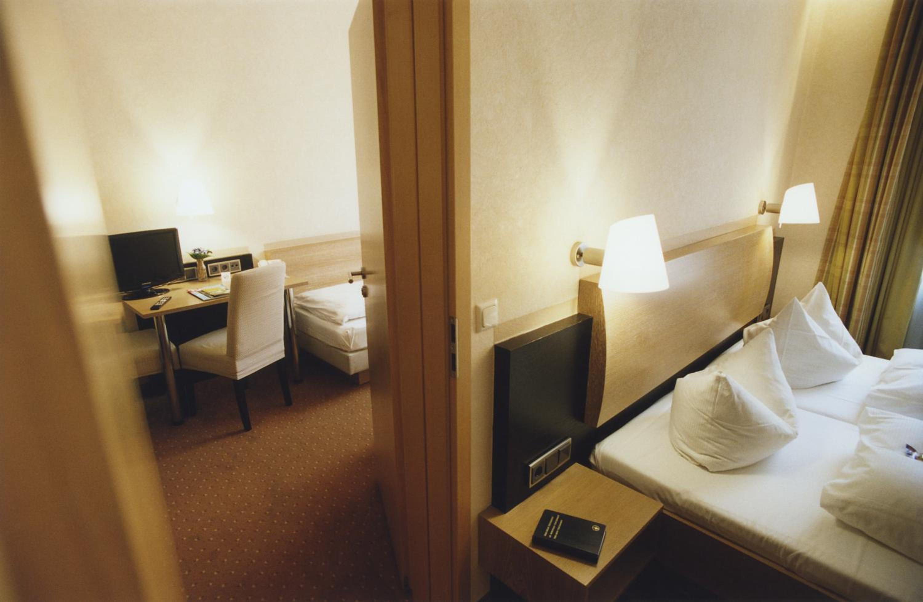 Standard Family Room with Connecting Door