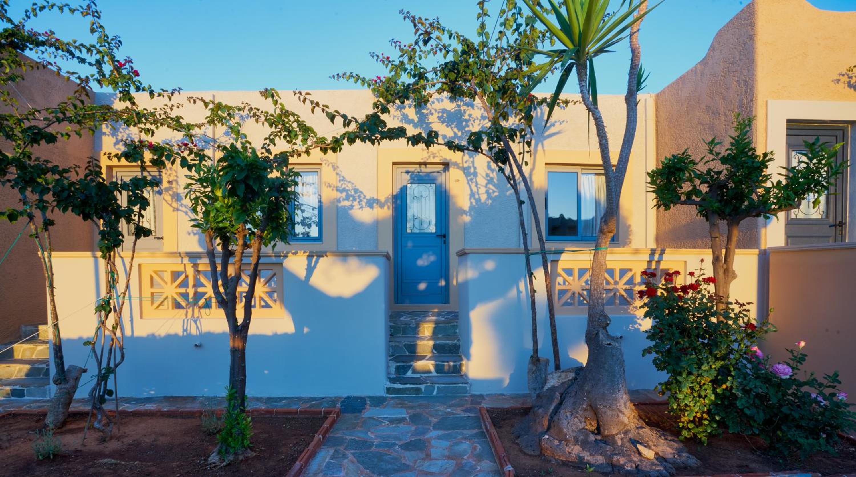 Studio with Garden View