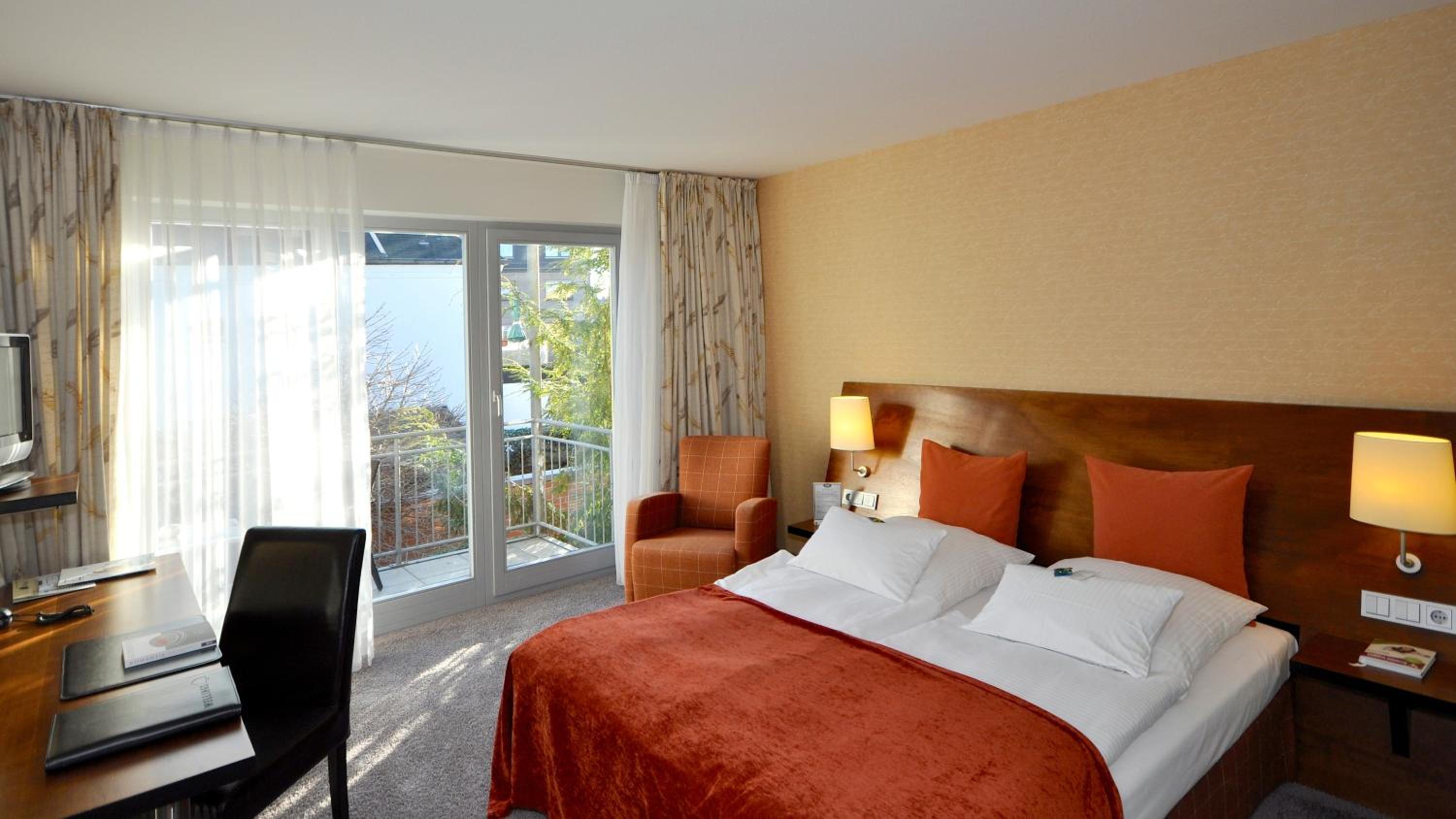 Double Room Creative