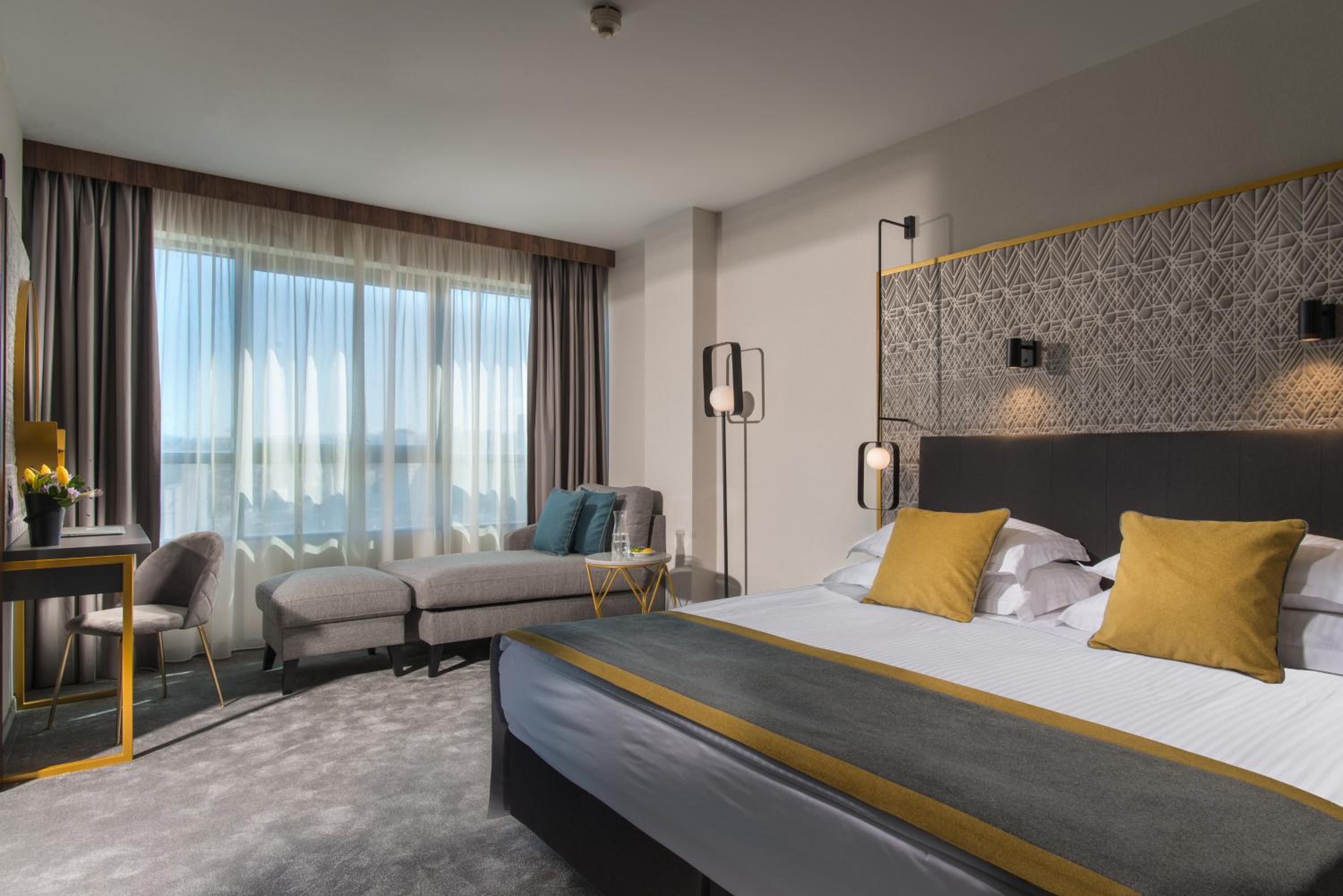 Panoramic One-bedroom Suite - High Floor