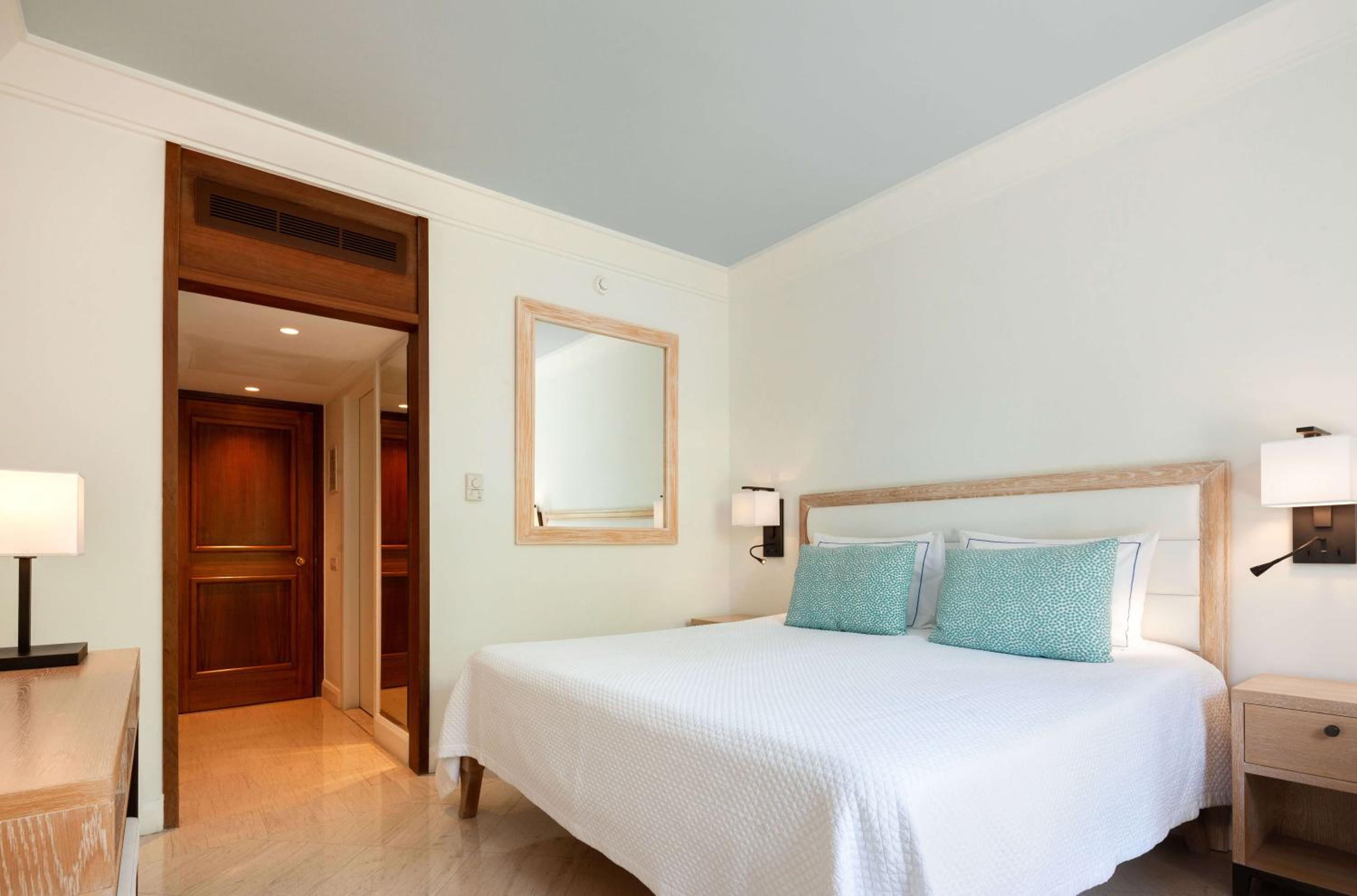 Connecting Inland View Rooms