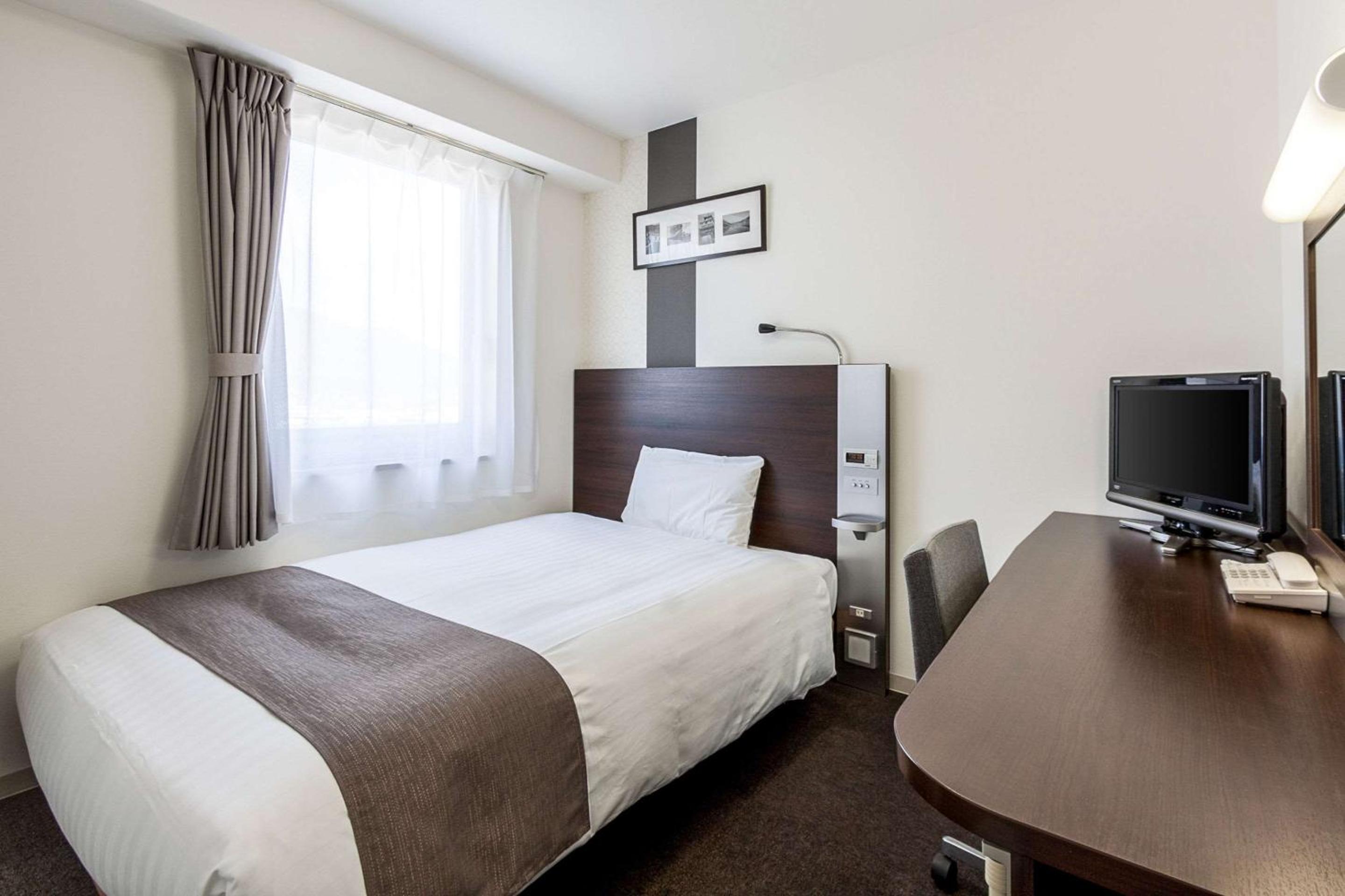 Double Room - Non-Smoking 