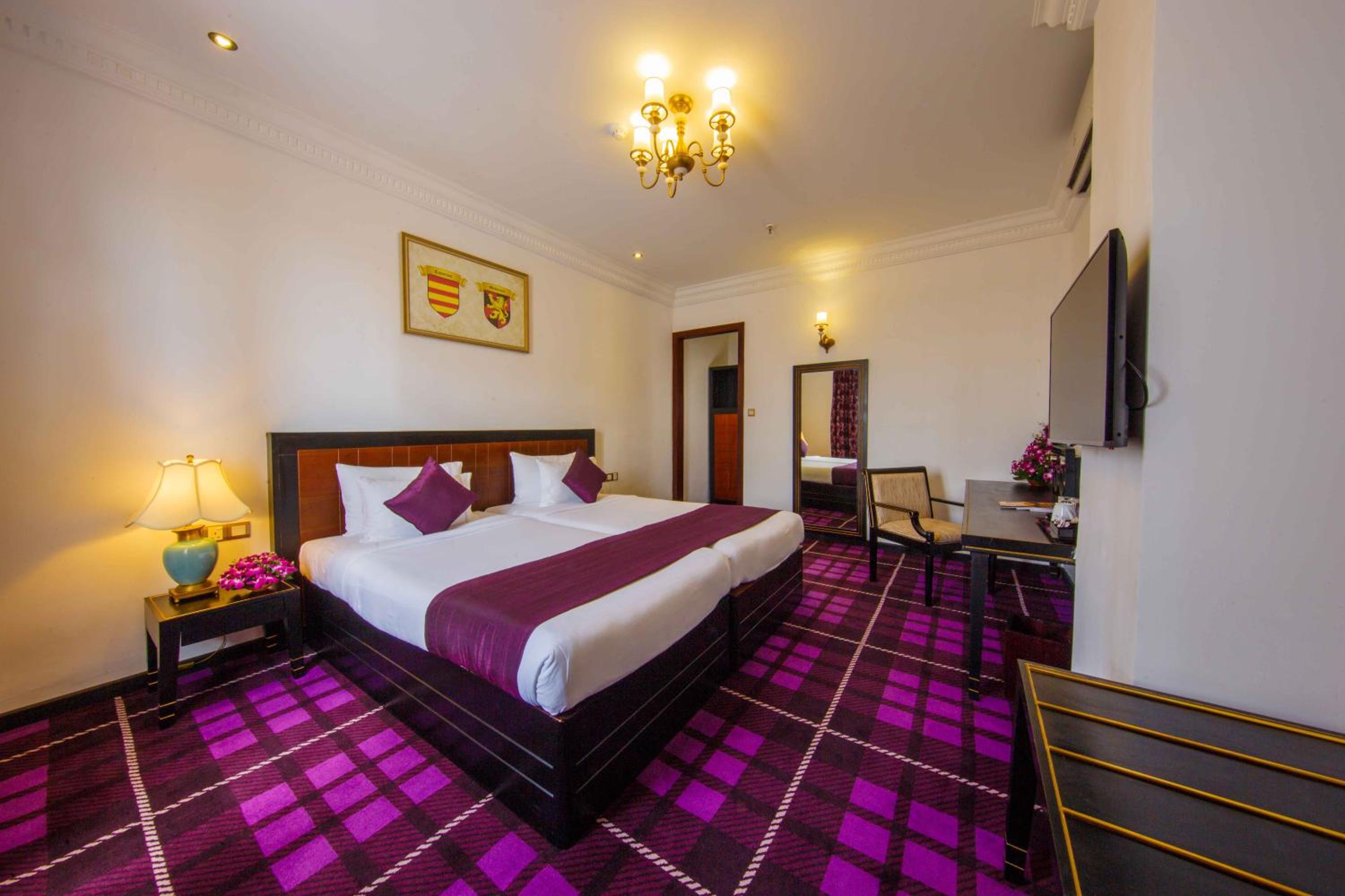 Suite Room with 15% F&B | Early check-in & Late check-out (upon availability)