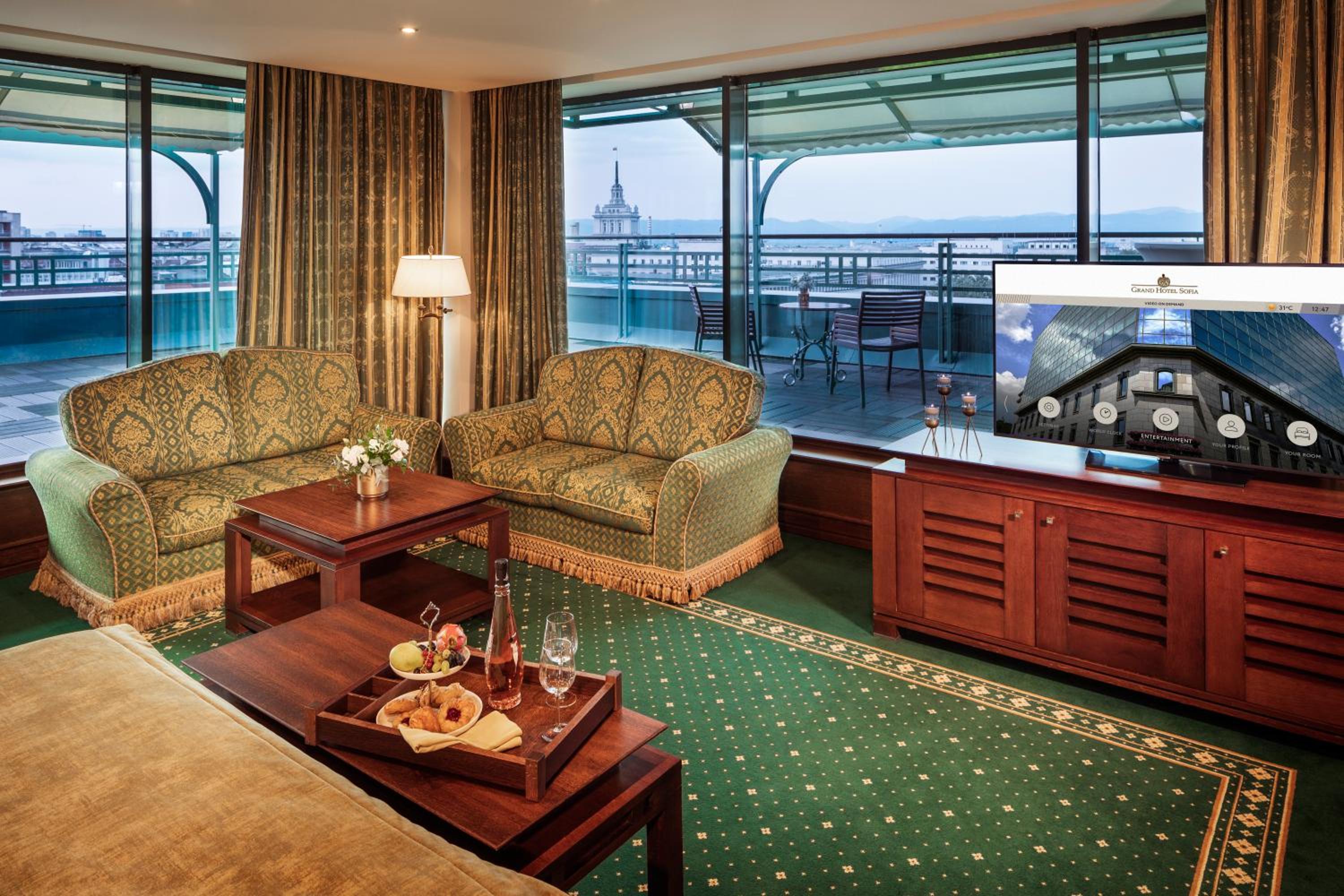 Panorama Suite on the Top Floor with Terrace and Free Transfers