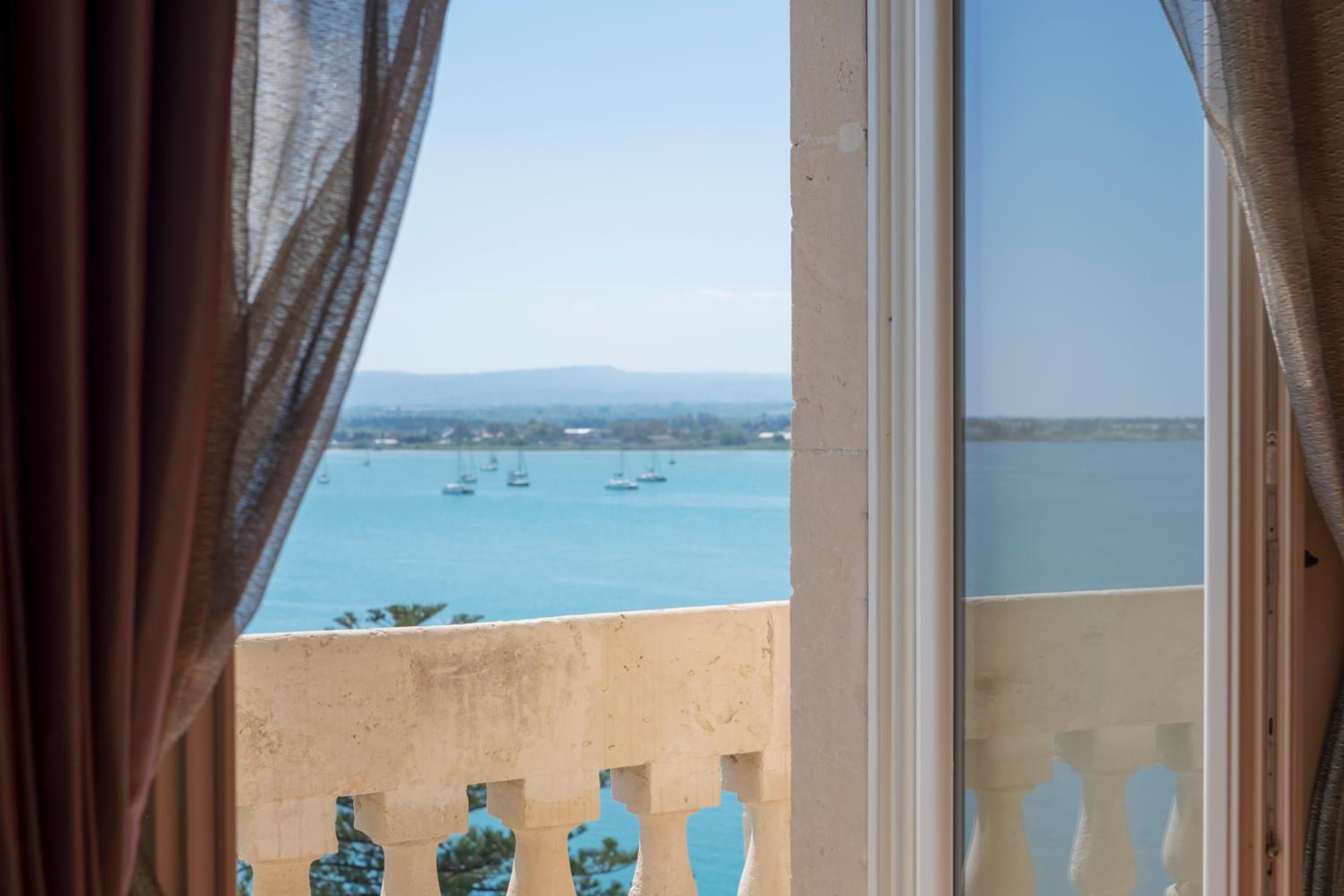 Deluxe Double Room with Sea View