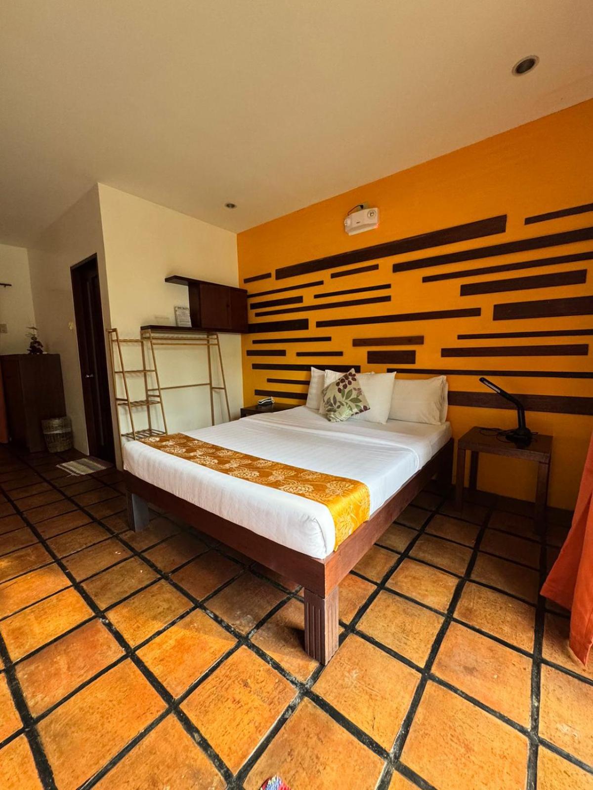 Suite with Garden View