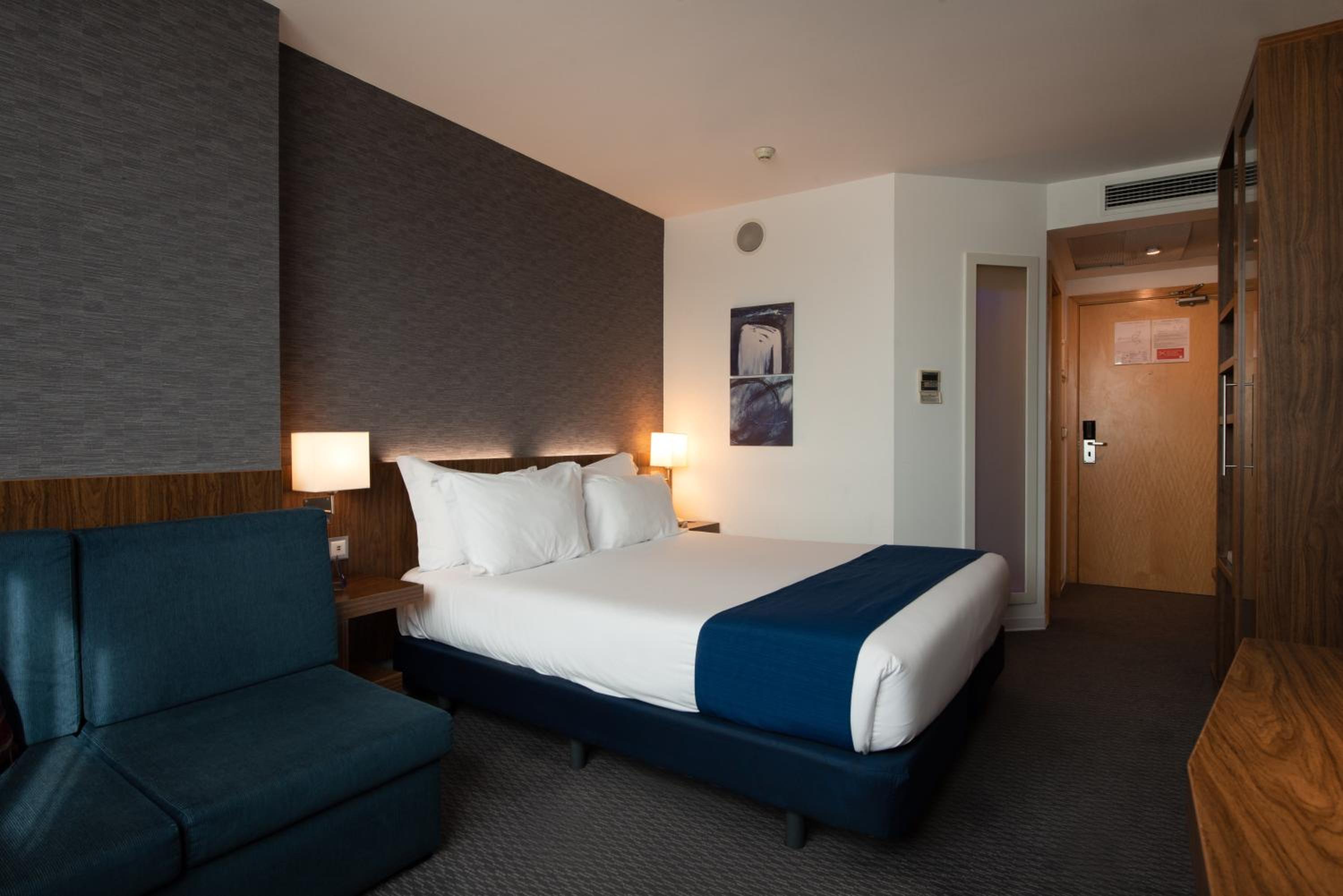 Standard Double Room with Sofa Bed