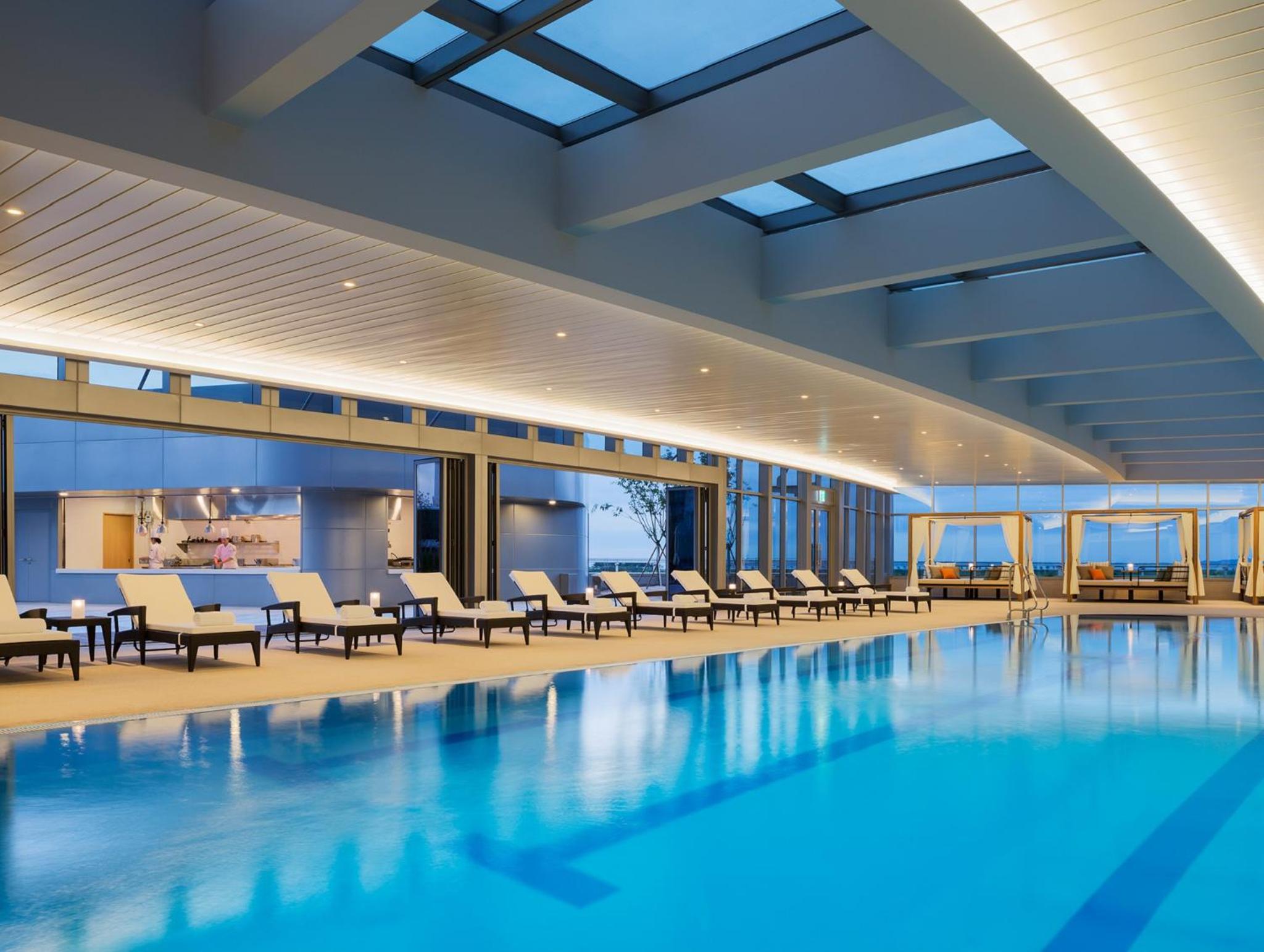 Deluxe King Room - West Tower