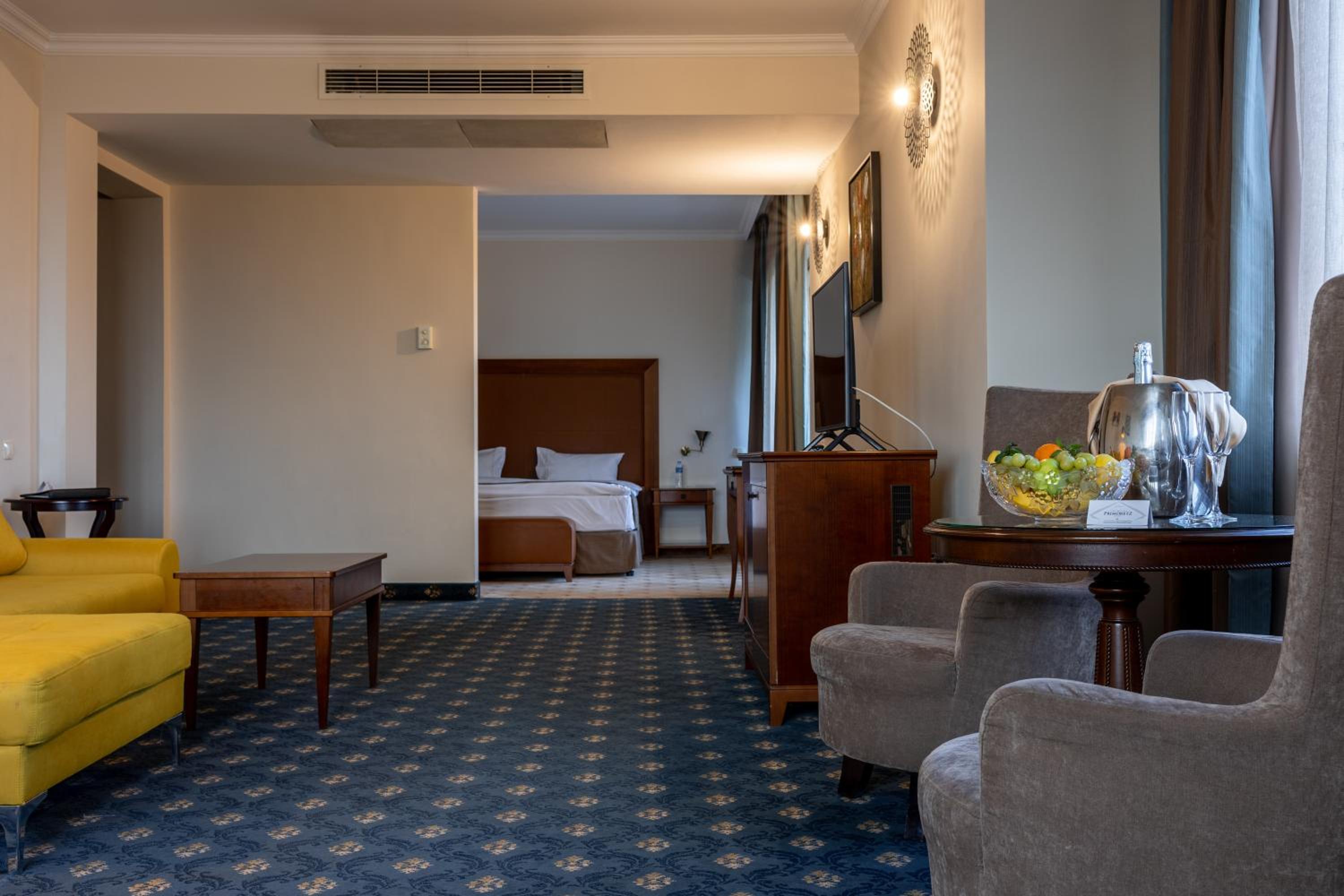 Suite with City View