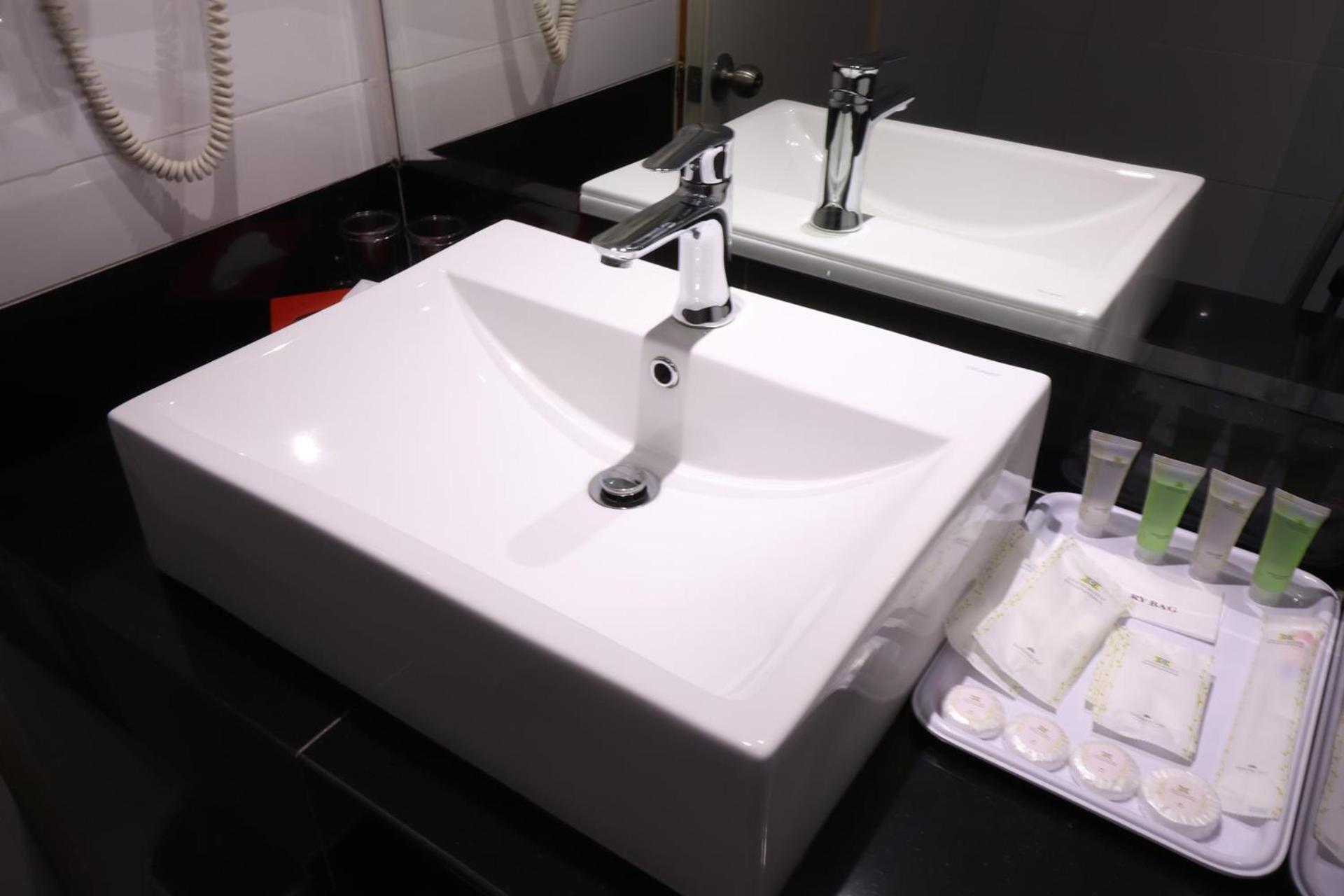 Premium Double Room (City View)