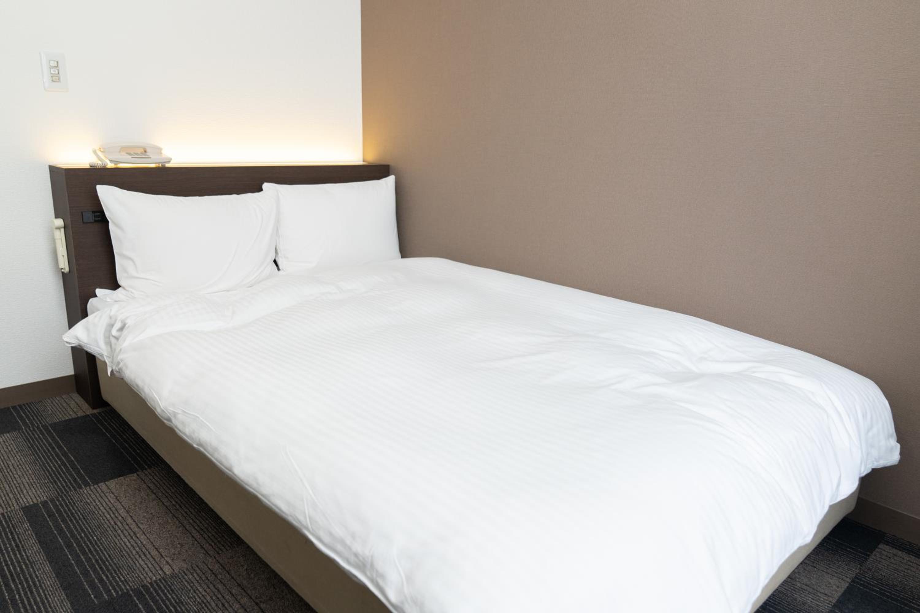 Double Room with Small Double Bed - Non-Smoking