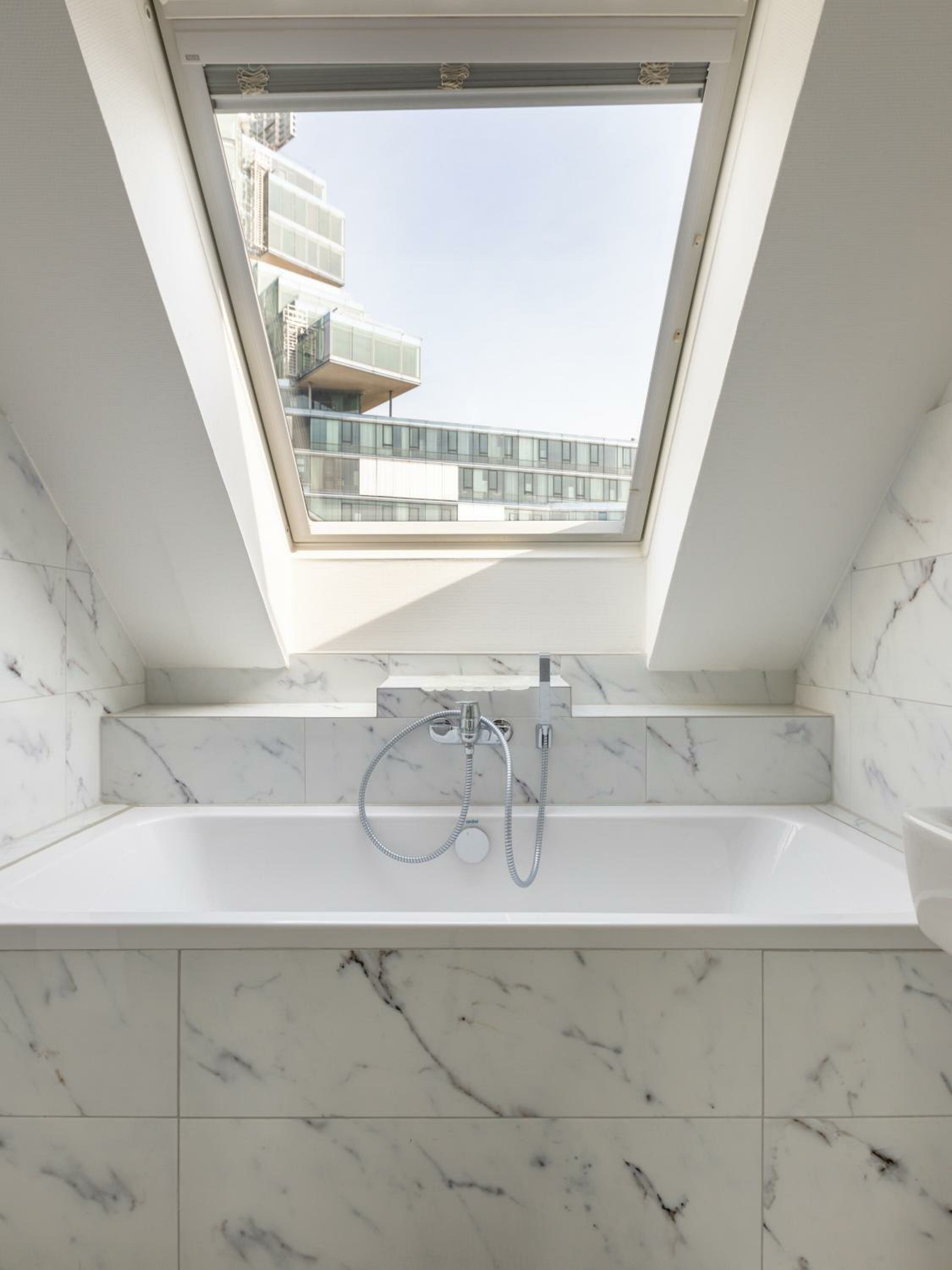 Penthouse Suite with sofa bed & rooftop terrace