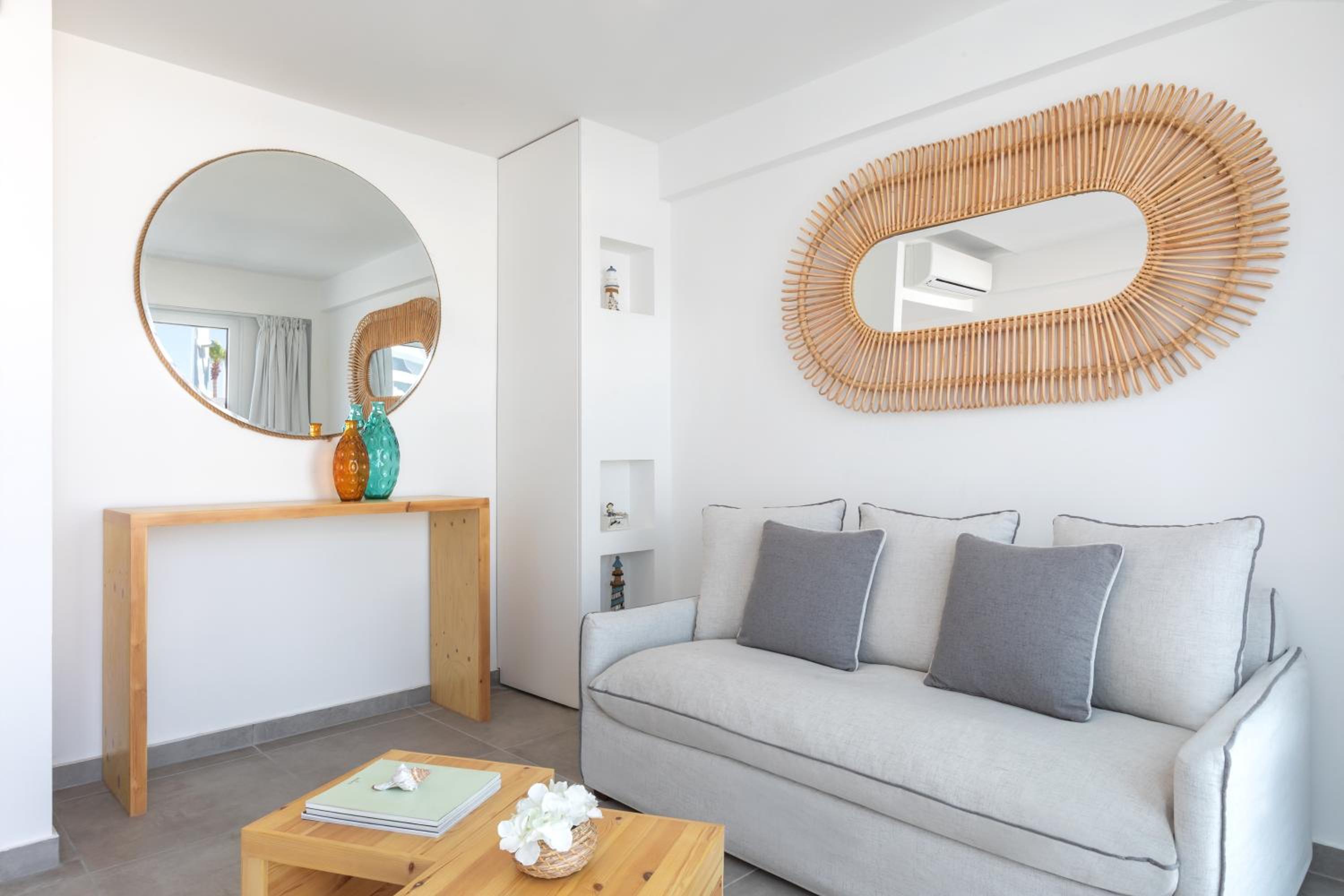 Deluxe Suite with Sea View