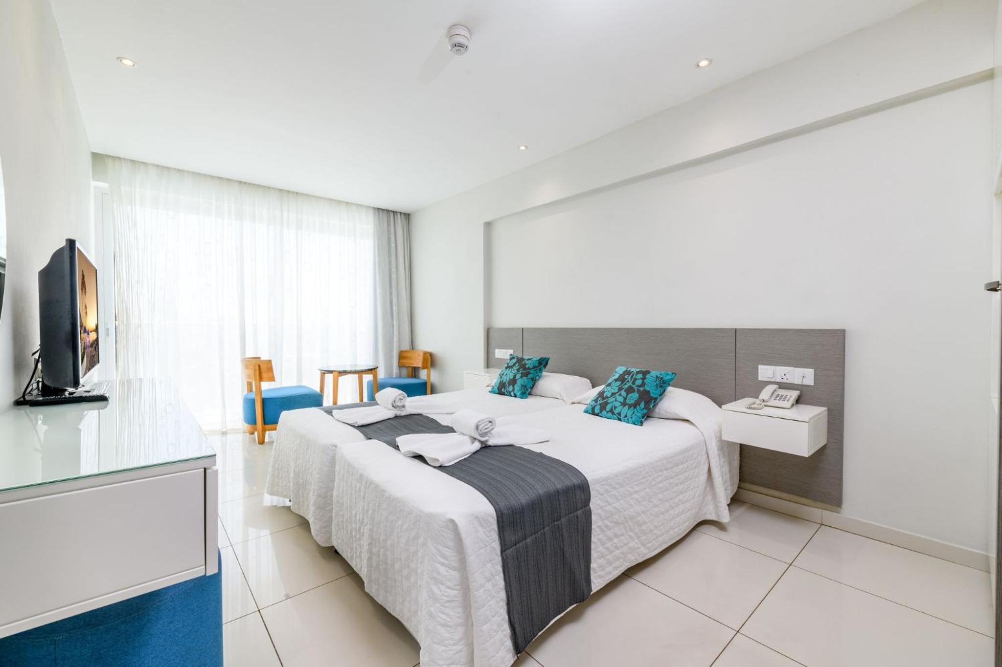 Double or Twin Room with Inland View