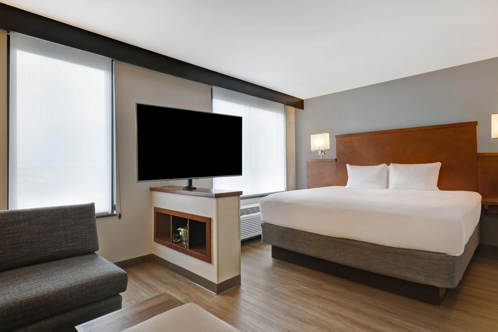 King Room with Sofa Bed - High Floor