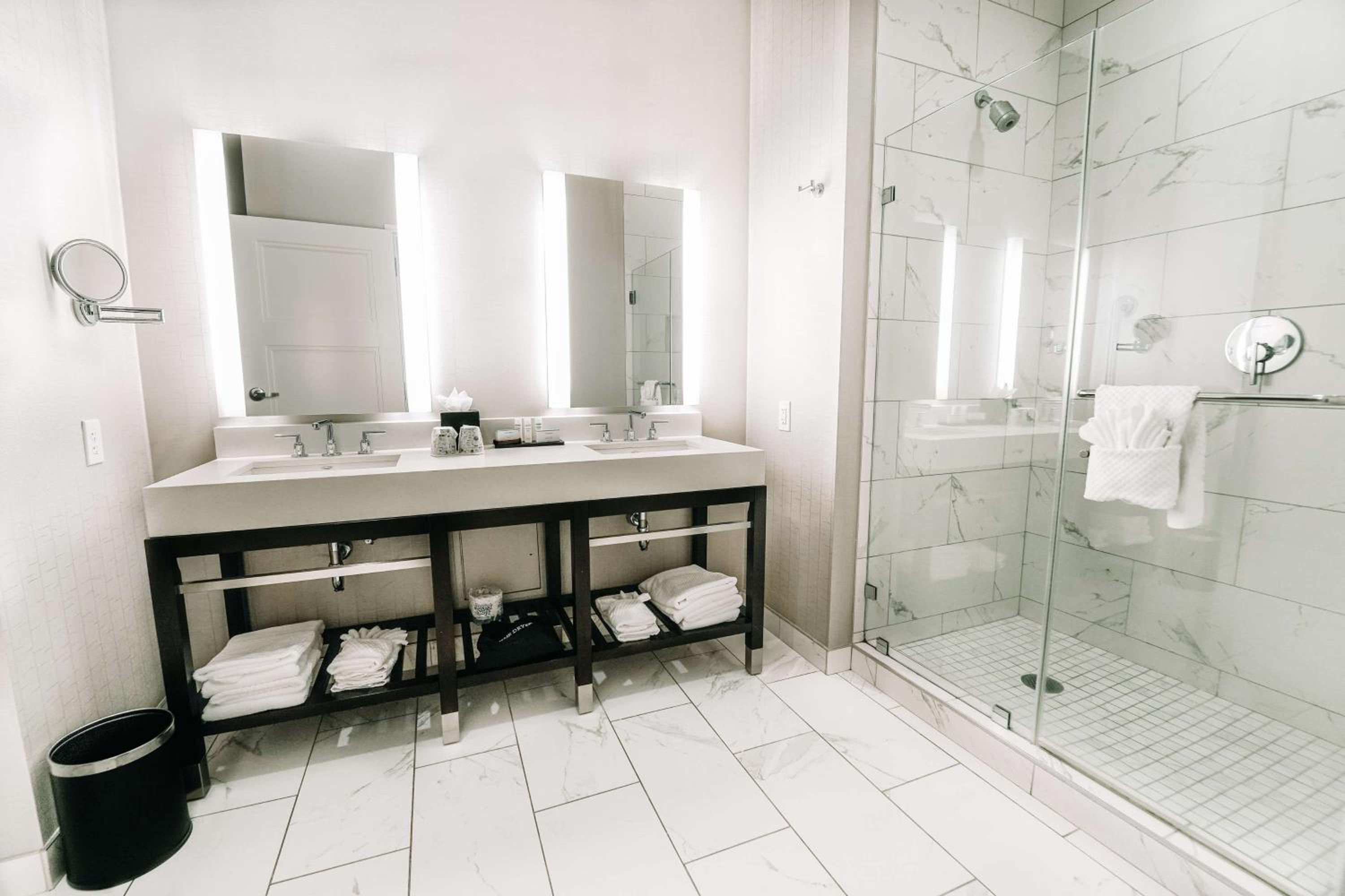 Conference Queen Suite with Two Queen Beds