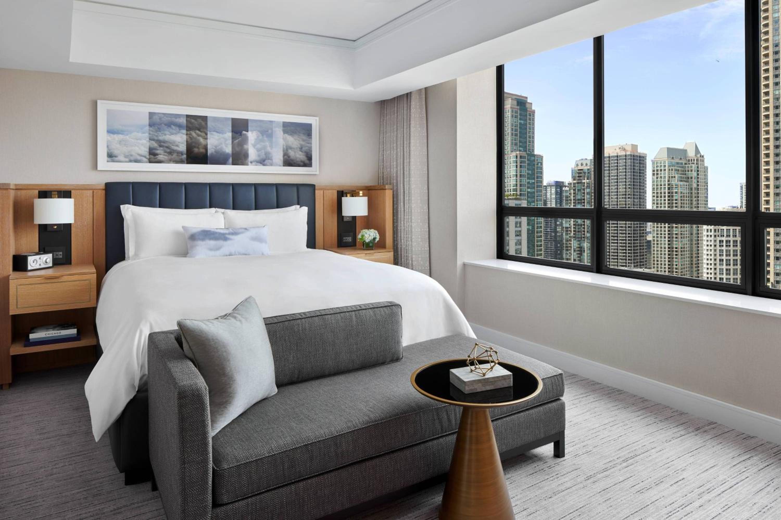 Deluxe One-Bedroom Suite
