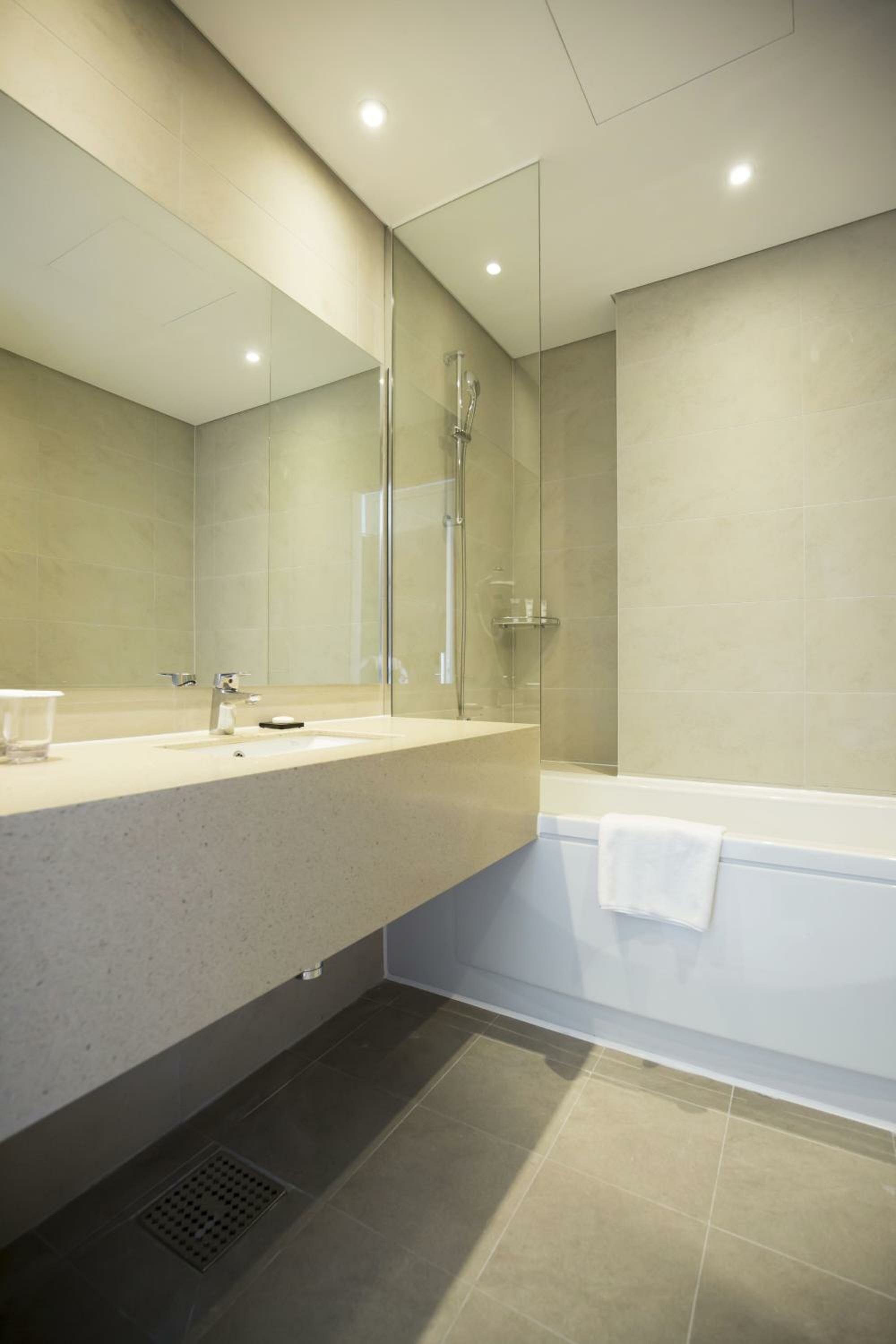 Deluxe Double Room with City View