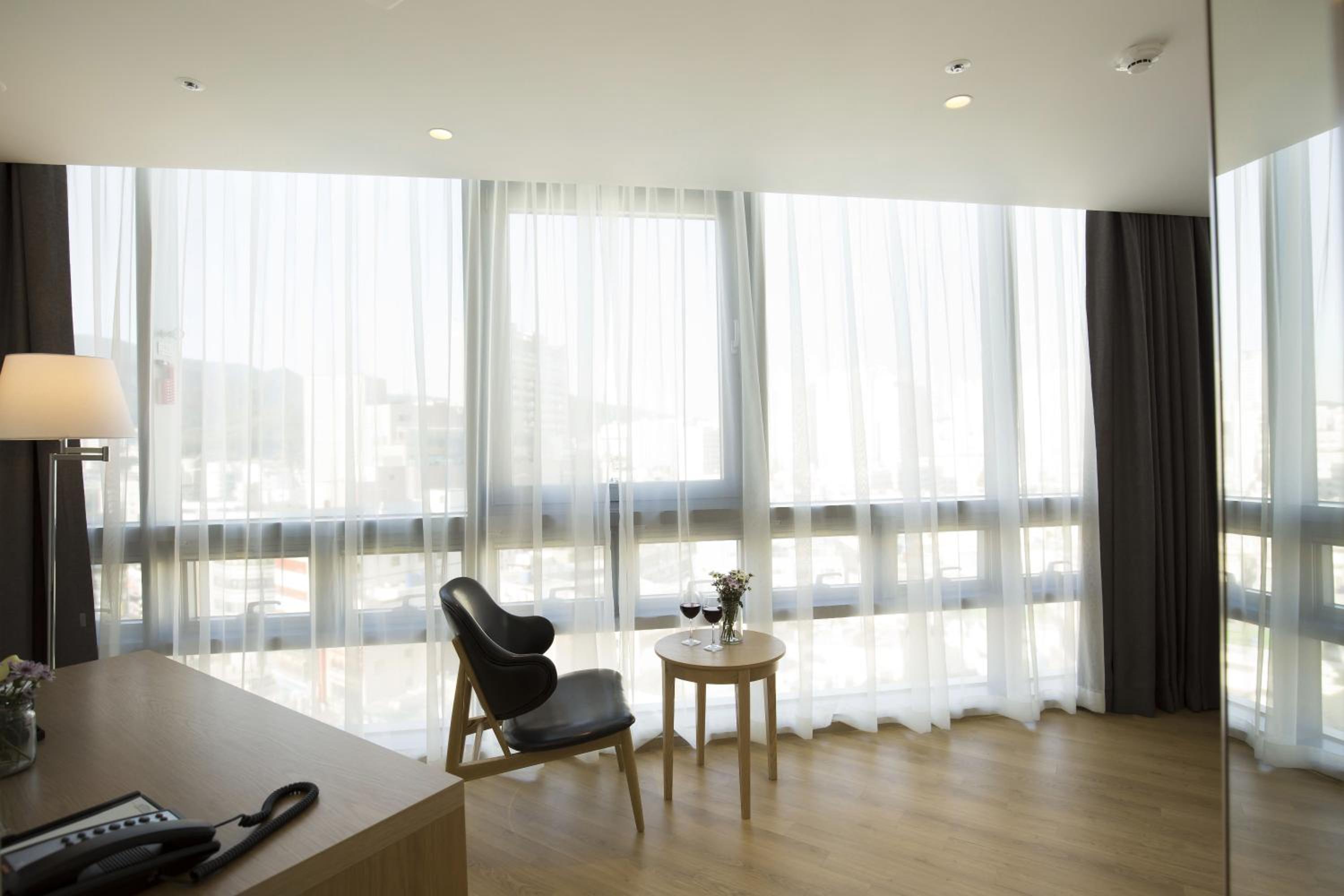 Deluxe Double Room with City View