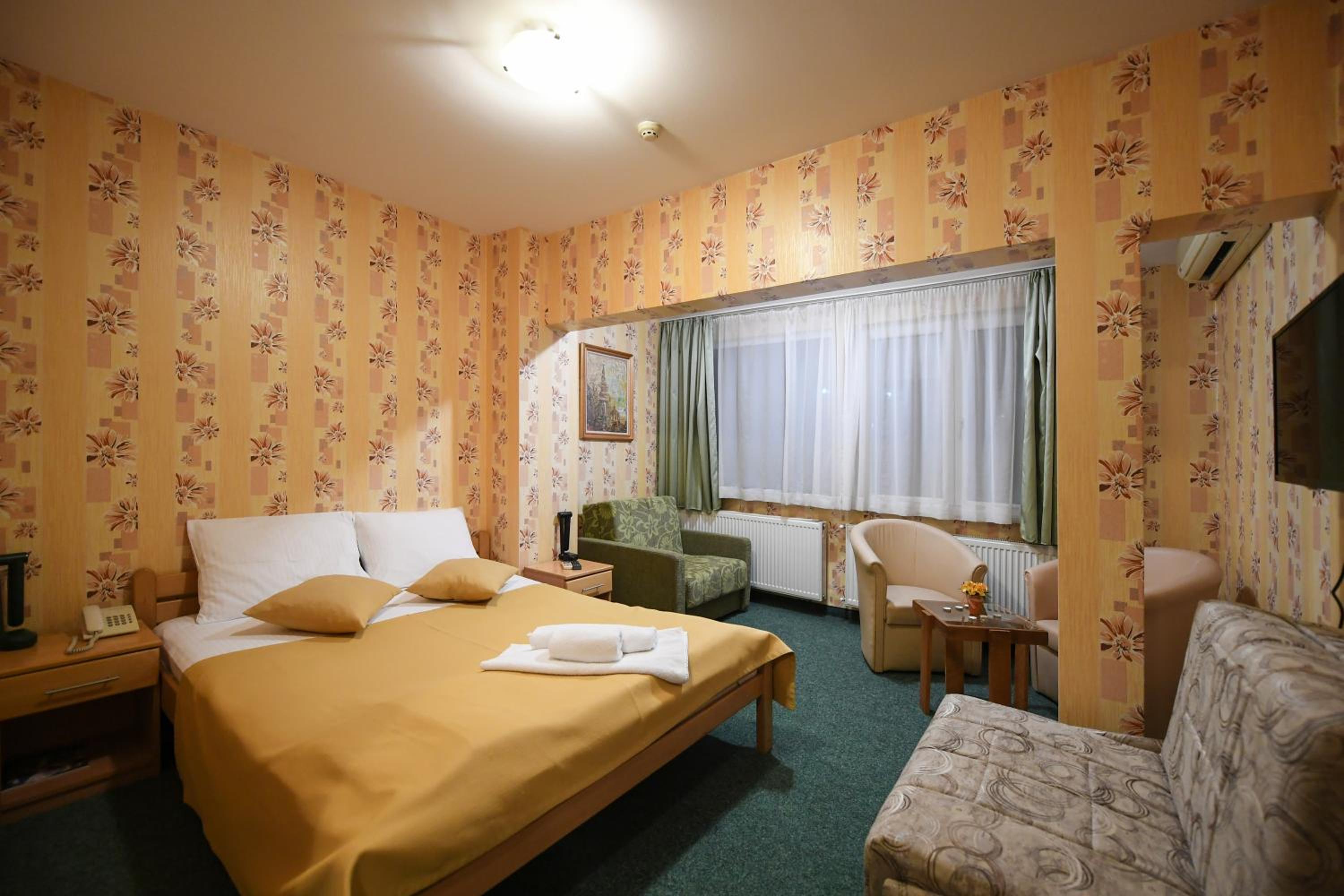 Superior Double Room with Spa Bath