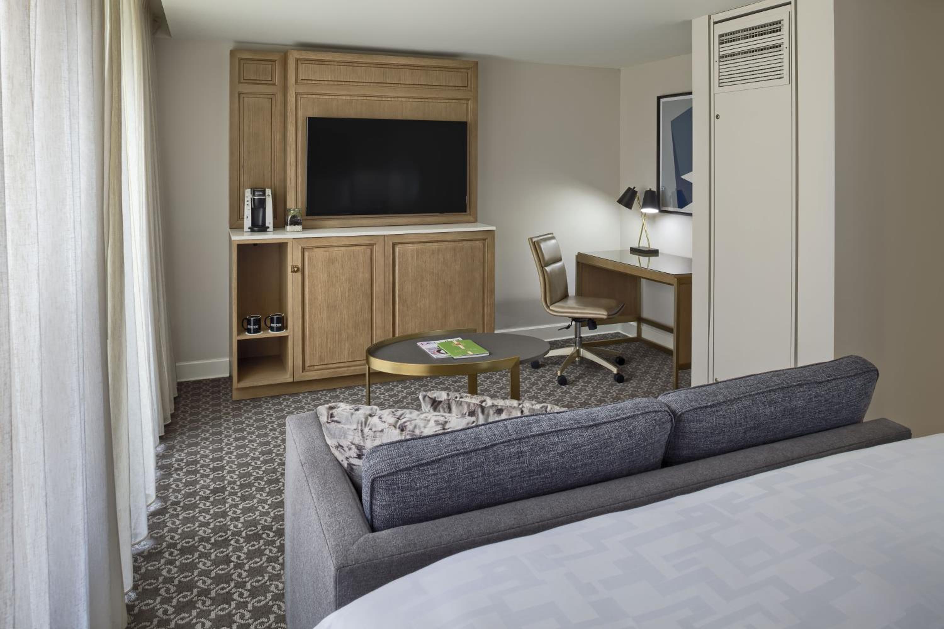 Standard King Room